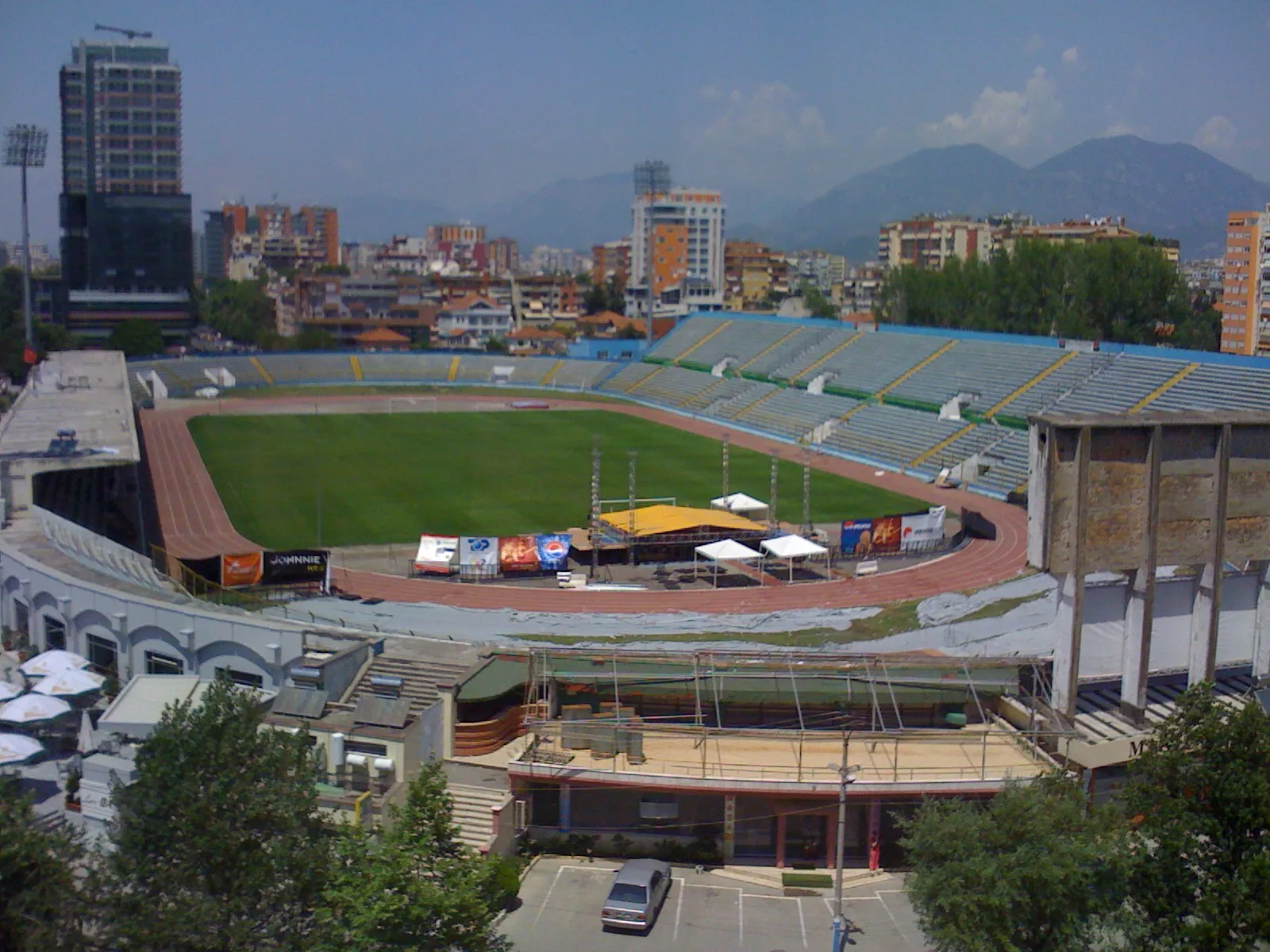 Photo showing: Picture of Qemal Stafe Stadium in Tirana, Albania