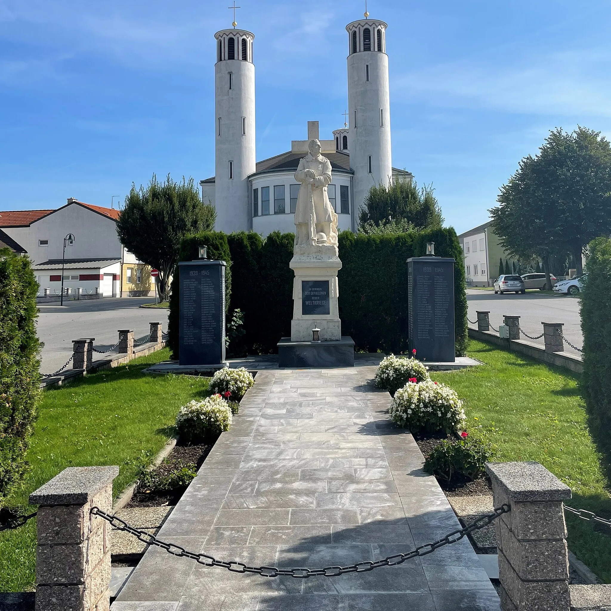 Photo showing: Kriegerdenkmal in Andau