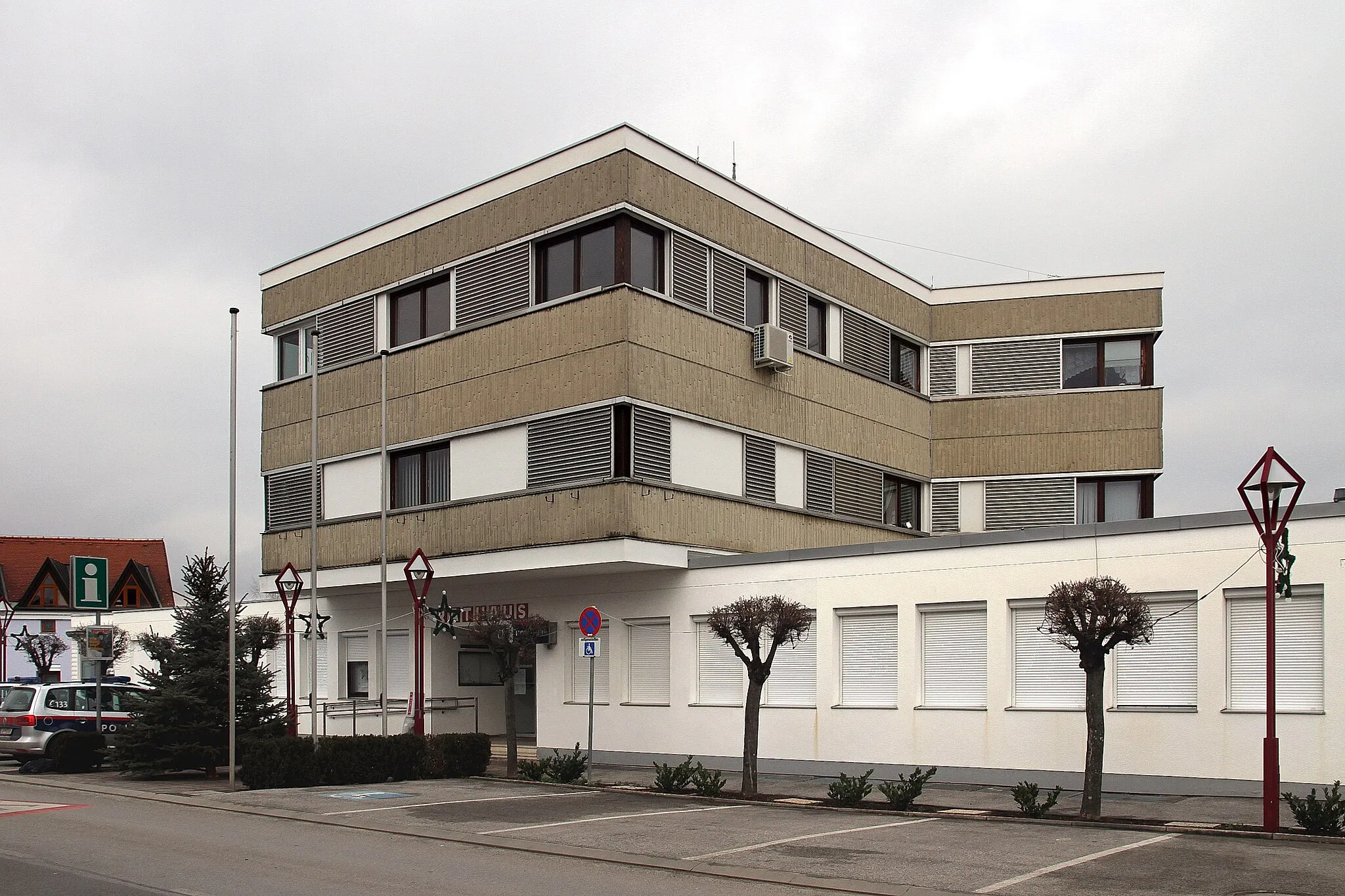 Photo showing: Deutschkreutz - municipal office