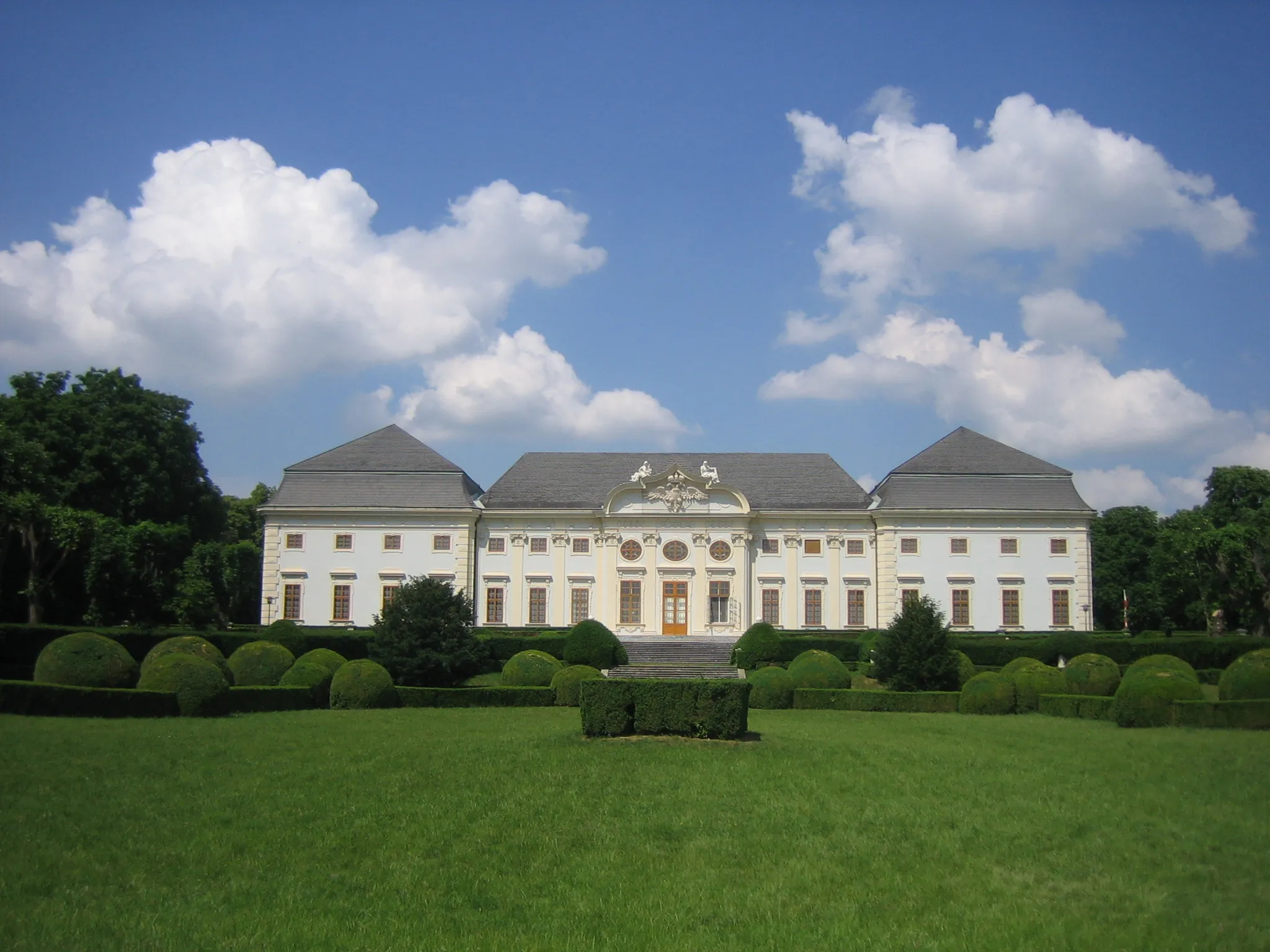 Photo showing: Halbturn Castle, Austria