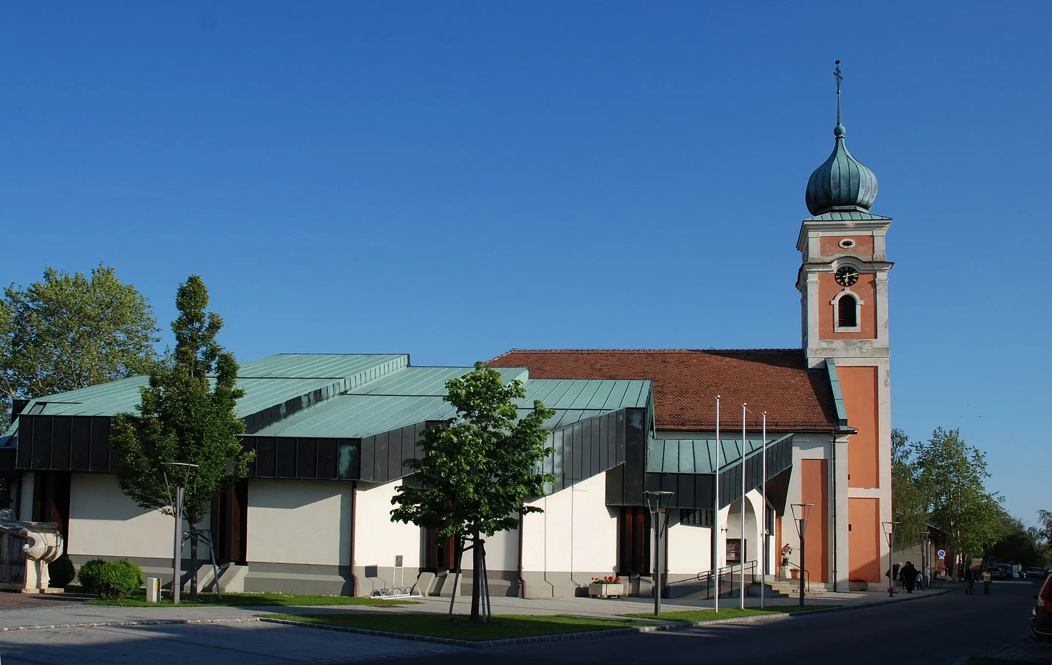 Photo showing: Pfarrkirche Illmitz, Burgenland