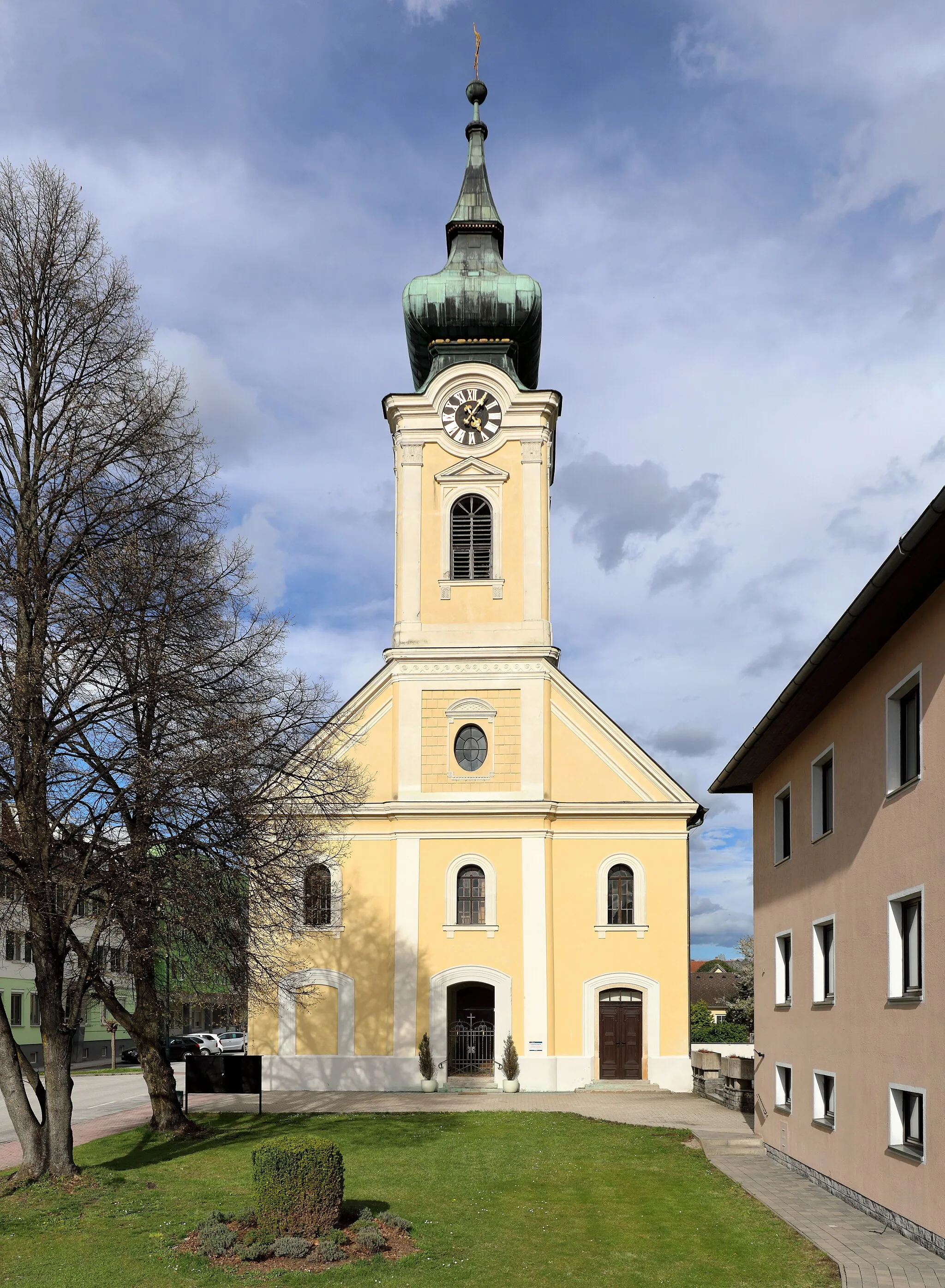 Photo showing: Front of the Lutheran churche in Pinkafeld, Austria.