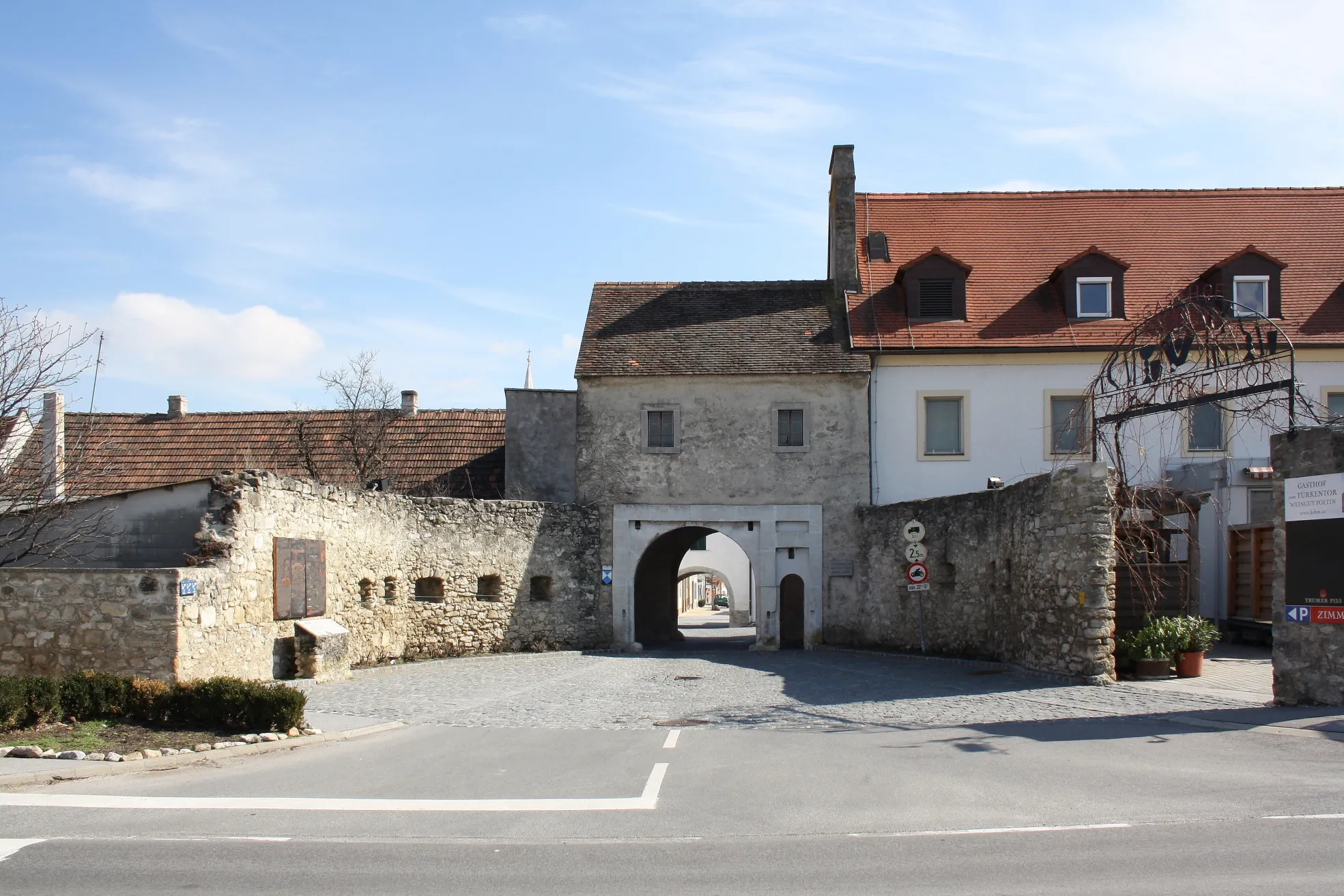 Photo showing: Das Türkentor in der burgenländischen Stadt Purbach am Neusiedler See.