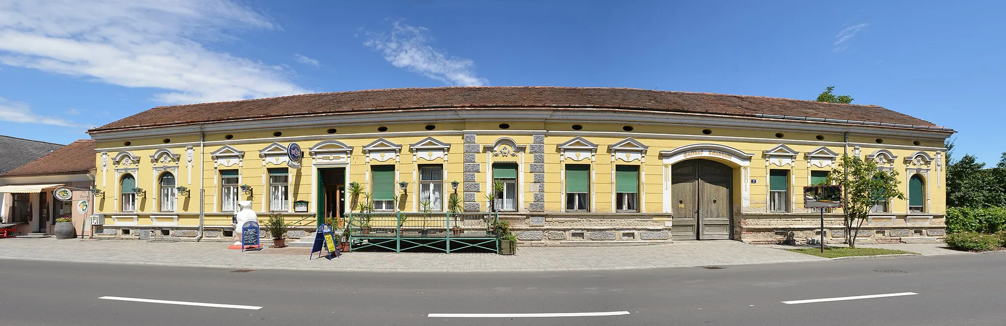 Photo showing: Restaurant Schabhüttl in Rudersdorf, Burgenland,  Austria