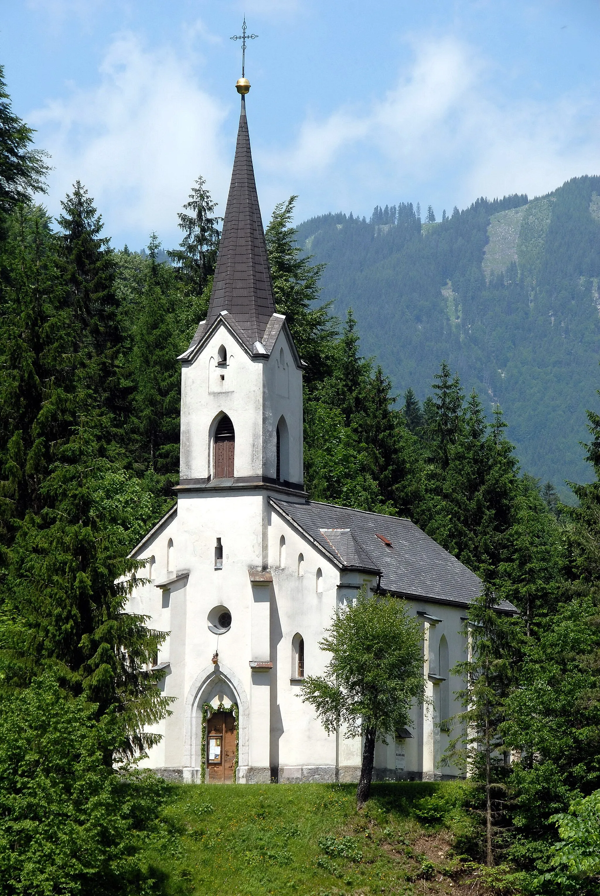 Photo showing: Parish church Saint Leonard in Loibltal, municipality Ferlach, district Klagenfurt Land, Carinthia, Austria, EU