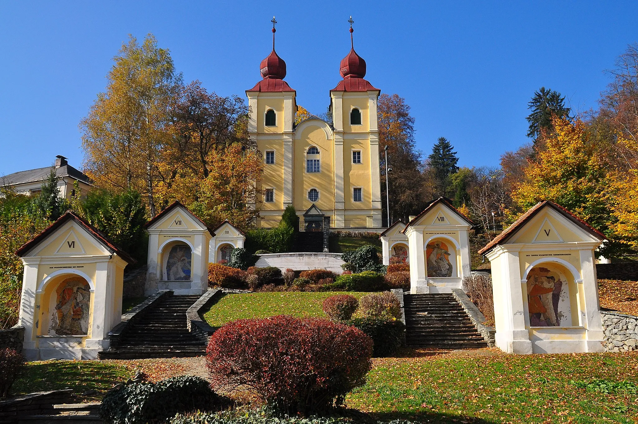 Photo showing: Memorial place of the state Carinthia with Calvary church on Kreuzbergl, 8th district "Villacher Vorstadt", municipality Klagenfurt on the Lake Woerth, Carinthia, Austria, EU