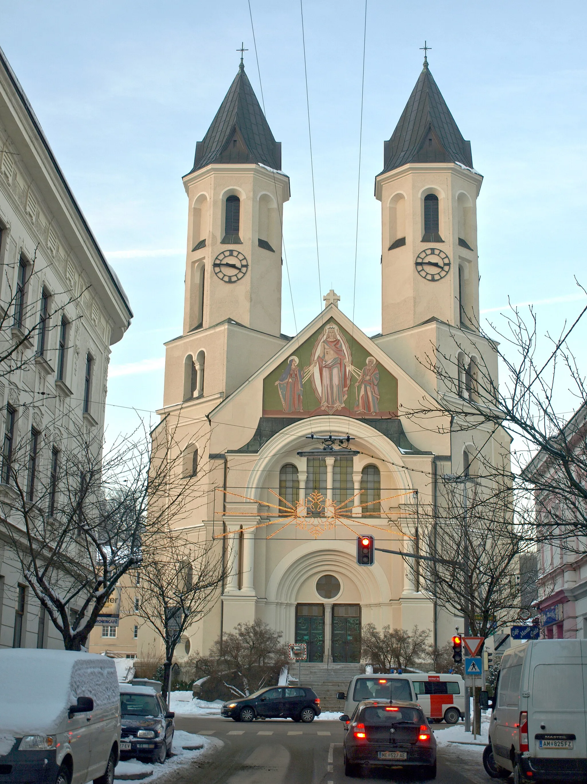 Photo showing: Kath. Pfarrkirche Herz Jesu