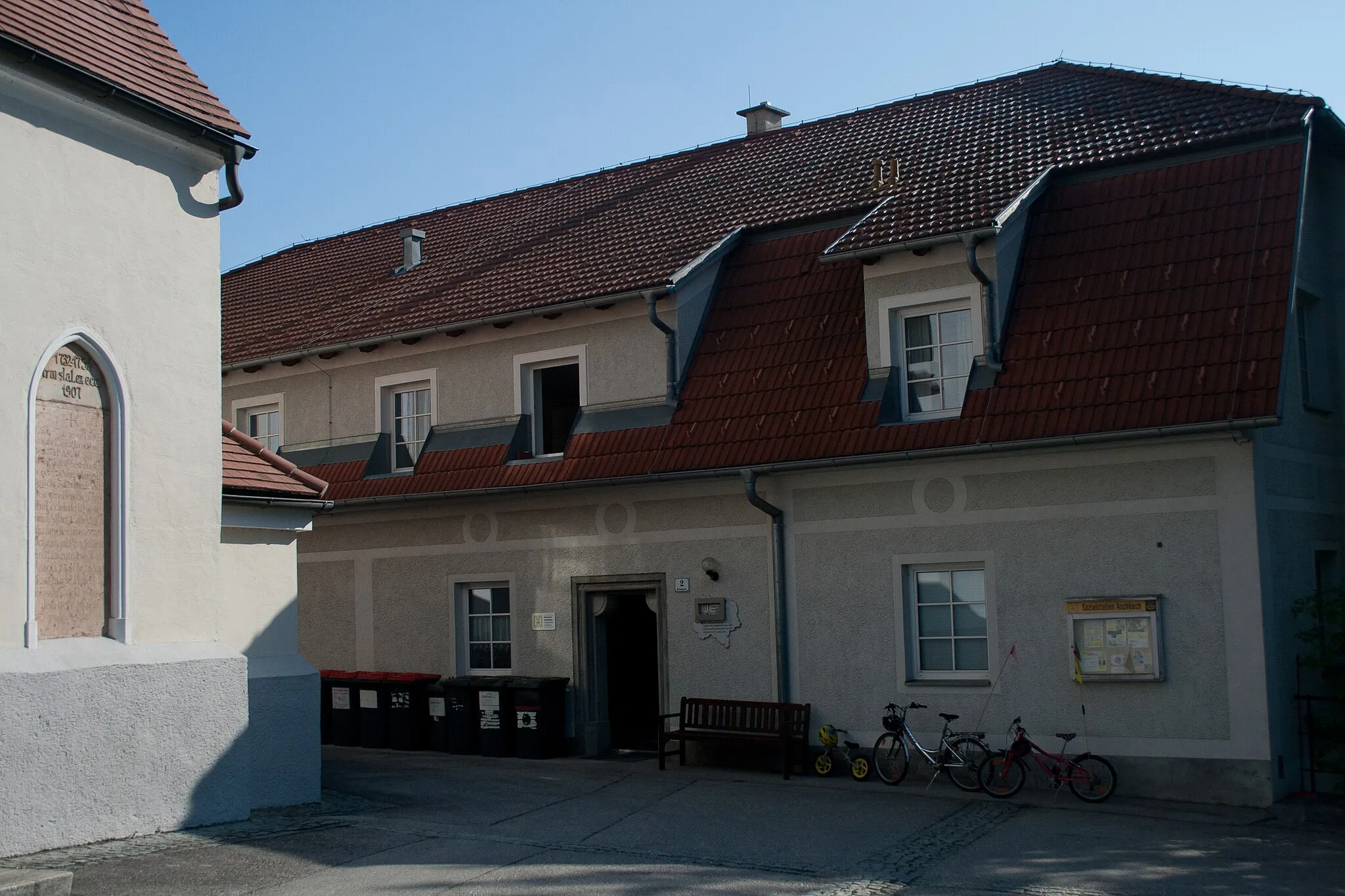 Photo showing: Wohnhaus, ehem. Mesnerhaus, Aschbach-Markt.