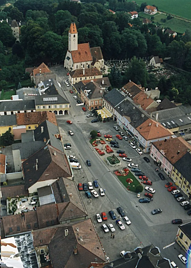 Photo showing: Airial-photo of the main square of Aspang-Markt/Lower Austria.