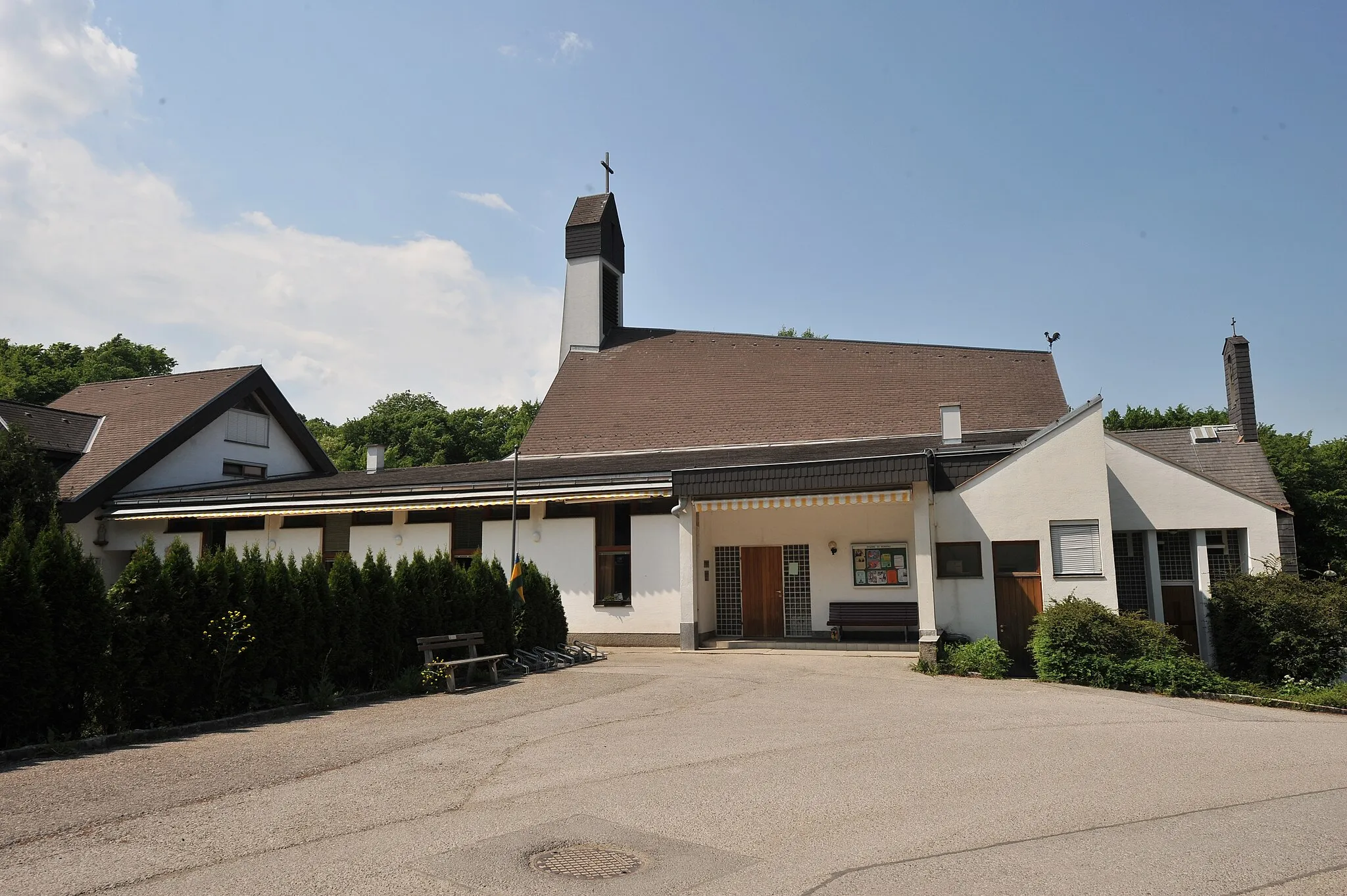 Photo showing: Breitenfurt bei Wien, Pfarrkirche Hl. Bonifaz/Waldkirche