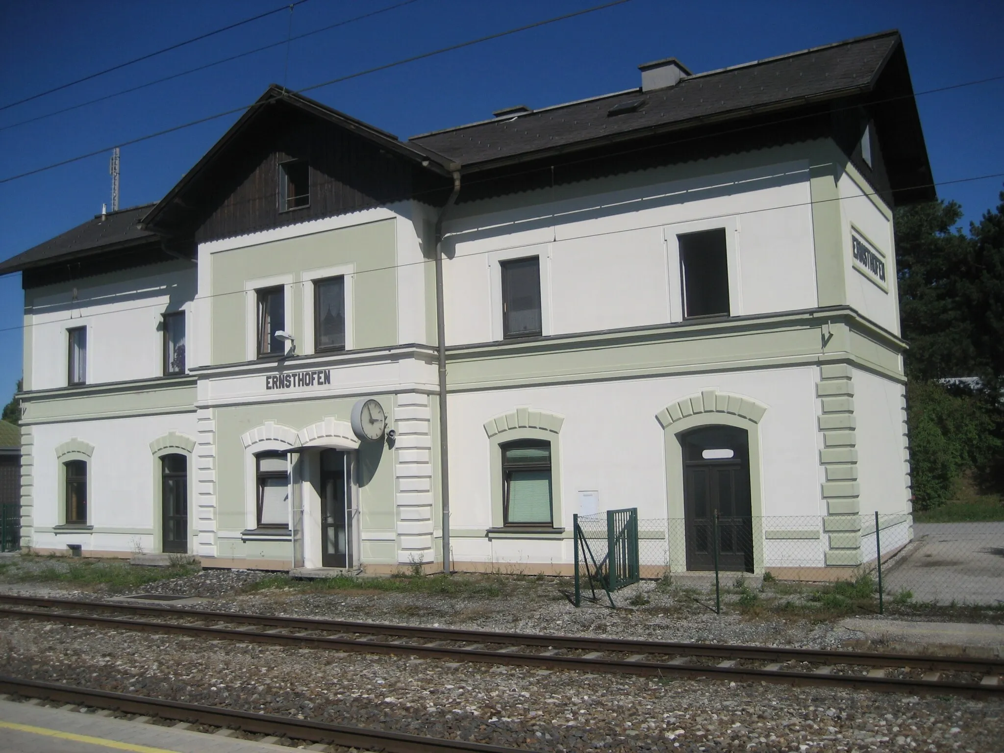 Photo showing: Ernsthofen train station in Lower Austria