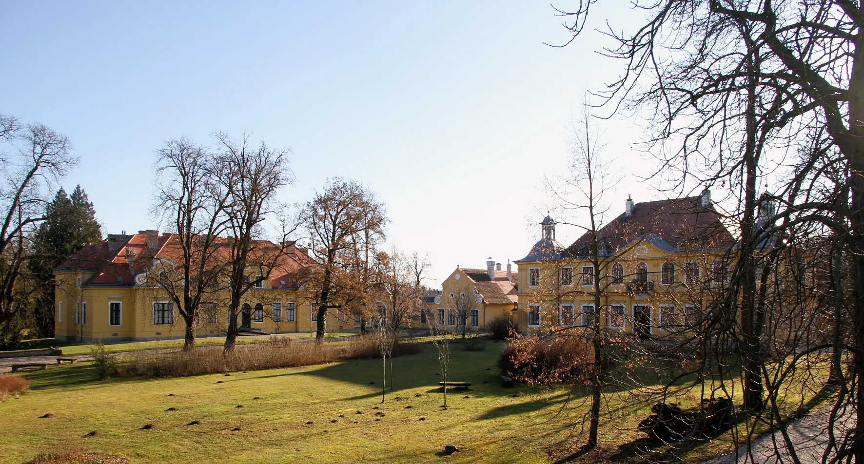 Photo showing: Schloss Zwentendorf in der niederösterreichischen Marktgemeinde Zwentendorf an der Donau.