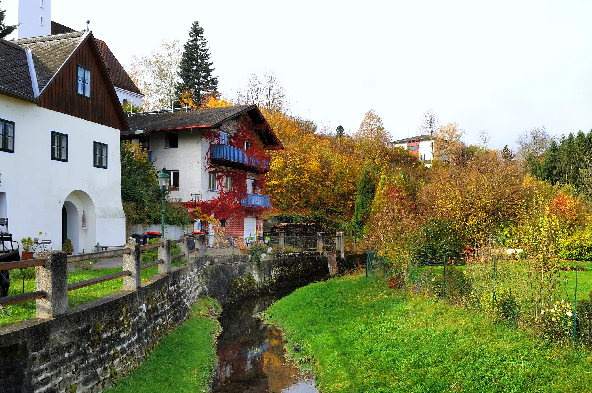 Photo showing: Gablitzbach bei der Bachgasse in Gablitz