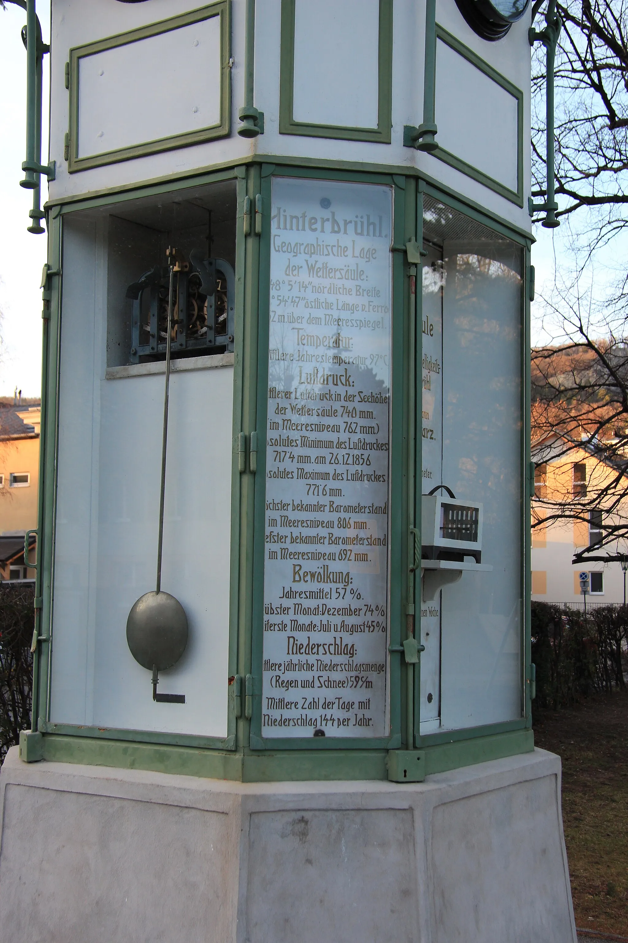 Photo showing: denkmalgeschützte Wetterstation  in der Hinterbrühl