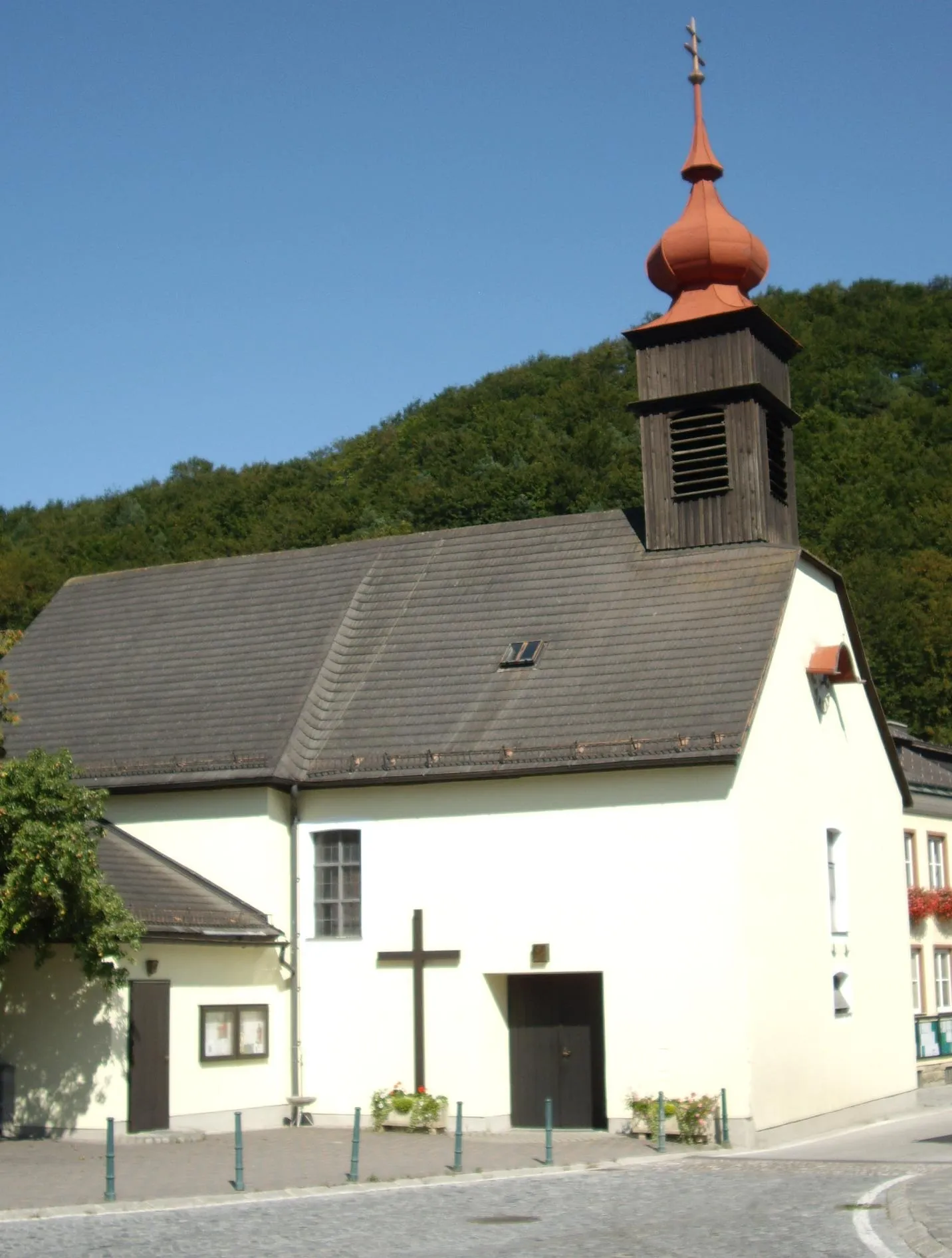 Photo showing: Klausen-Leopoldsdorf Kirche