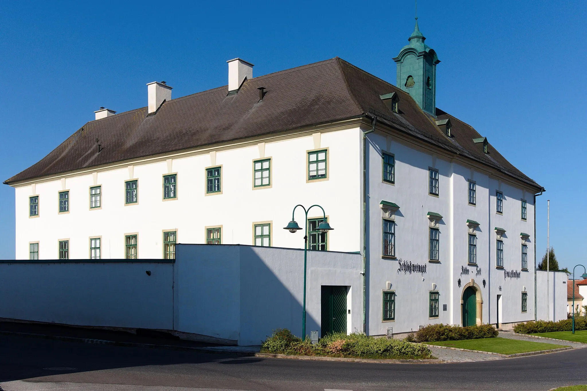 Photo showing: Außenansicht Schloss Raggendorf