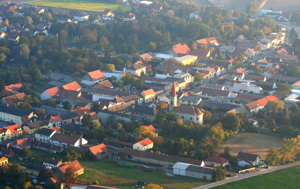 Photo showing: Helikopter Bild - Münchendorf Nordwest-Ansicht.