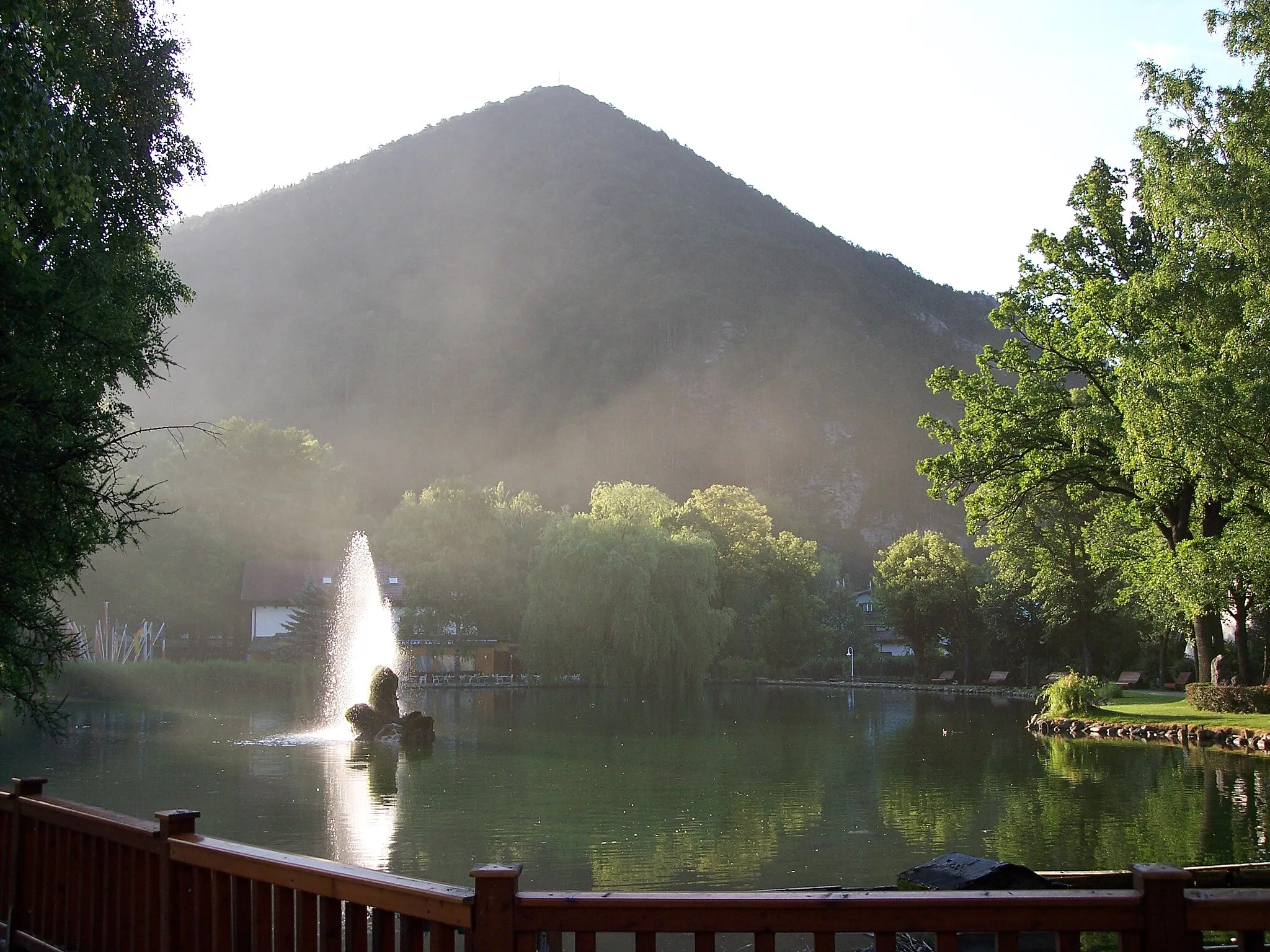 Photo showing: Pool of town Puchberg am Schneeberg (Austria)