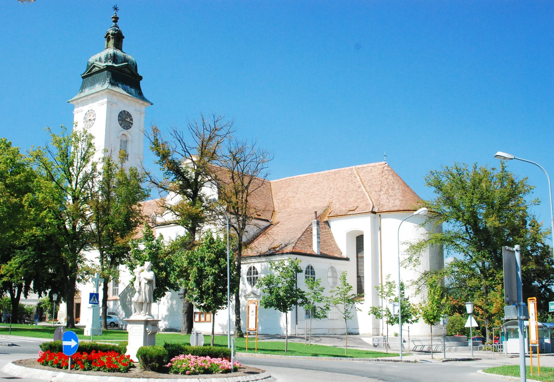 Photo showing: Pfarrkirche von Retz in Niederösterreich