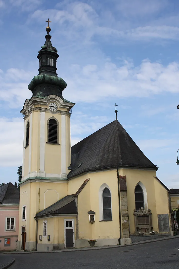Photo showing: Die Weidlinger Pfarrkirche, Gemeinde Klosterneuburg, Niederösterreich