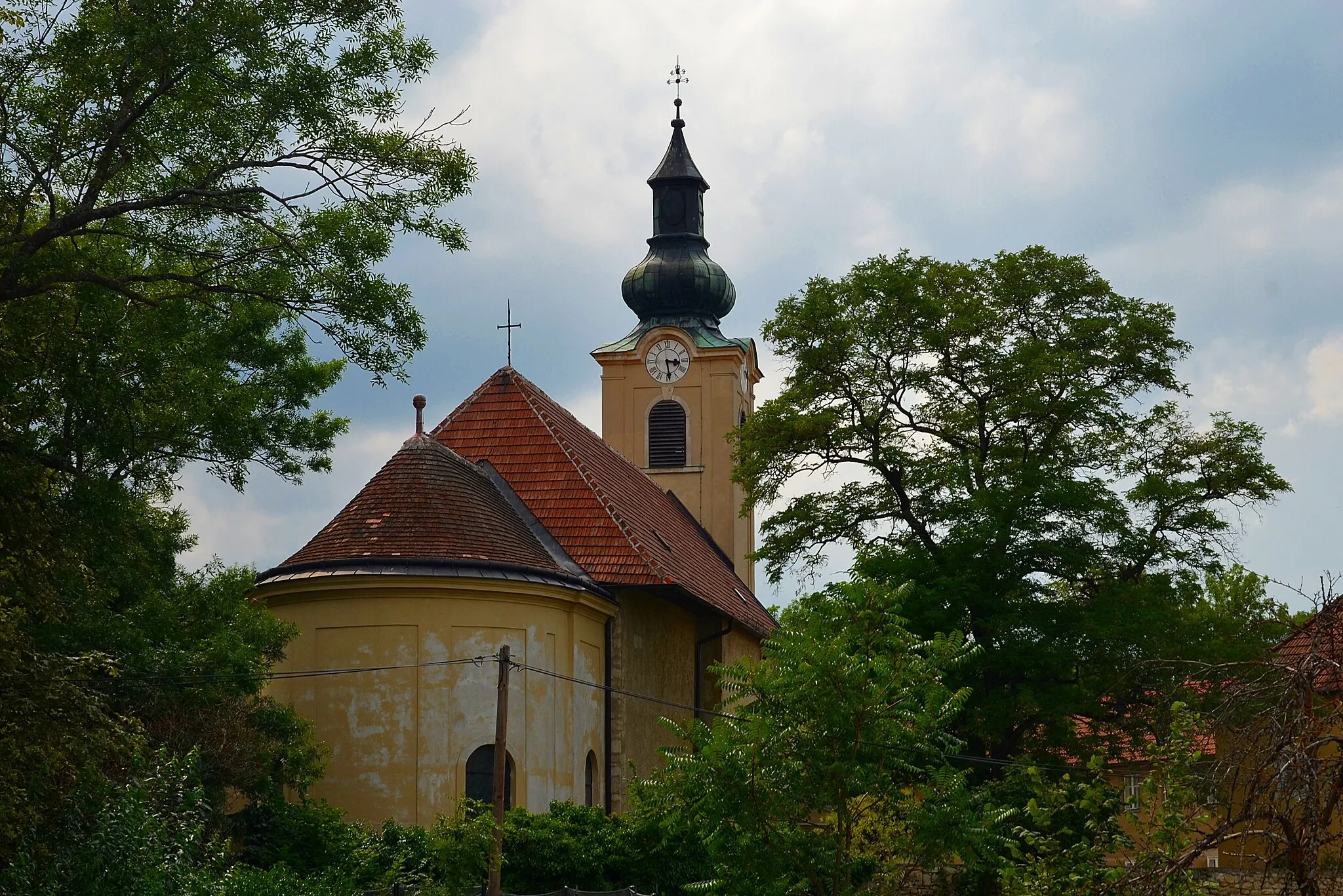 Photo showing: parish church St. Bartholomew in Unterwaltersdorf, municipality of Ebreichsdorf.