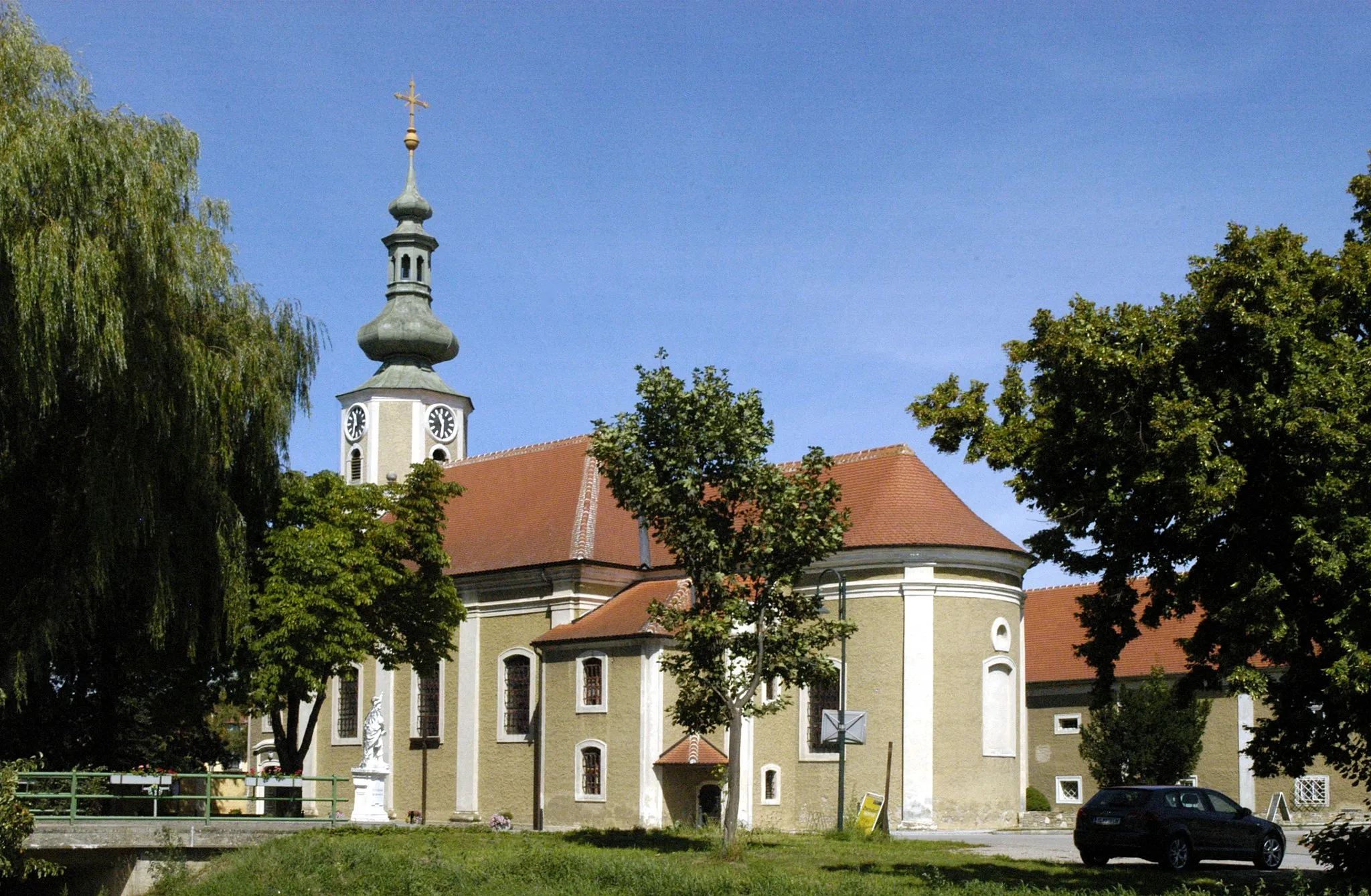 Photo showing: Kirche hl. Valentin in Gettsdorf, Gemeinde Ziersdorf