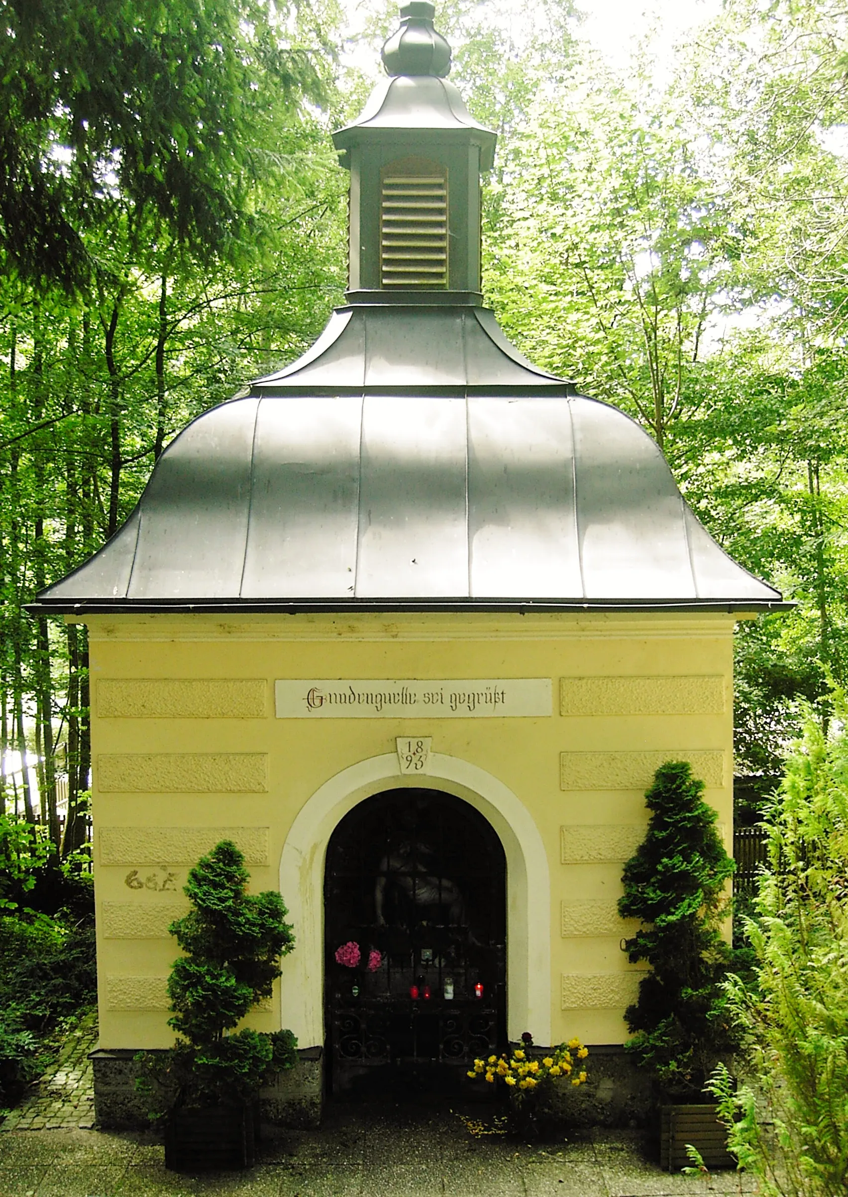 Photo showing: Adlwang Kapelle heiliger Brunnen, Ansicht von Treppenanlage