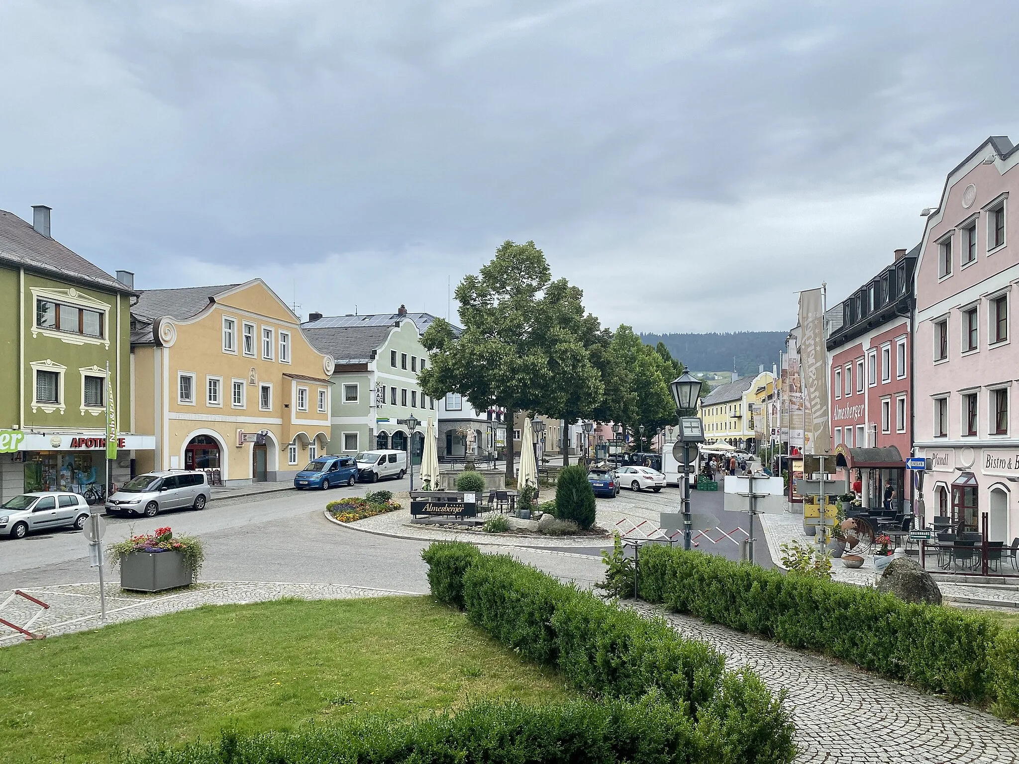 Photo showing: Marktplatz in der Gemeinde Aigen-Schlägl, Oberösterreich, Ansicht von Süden.