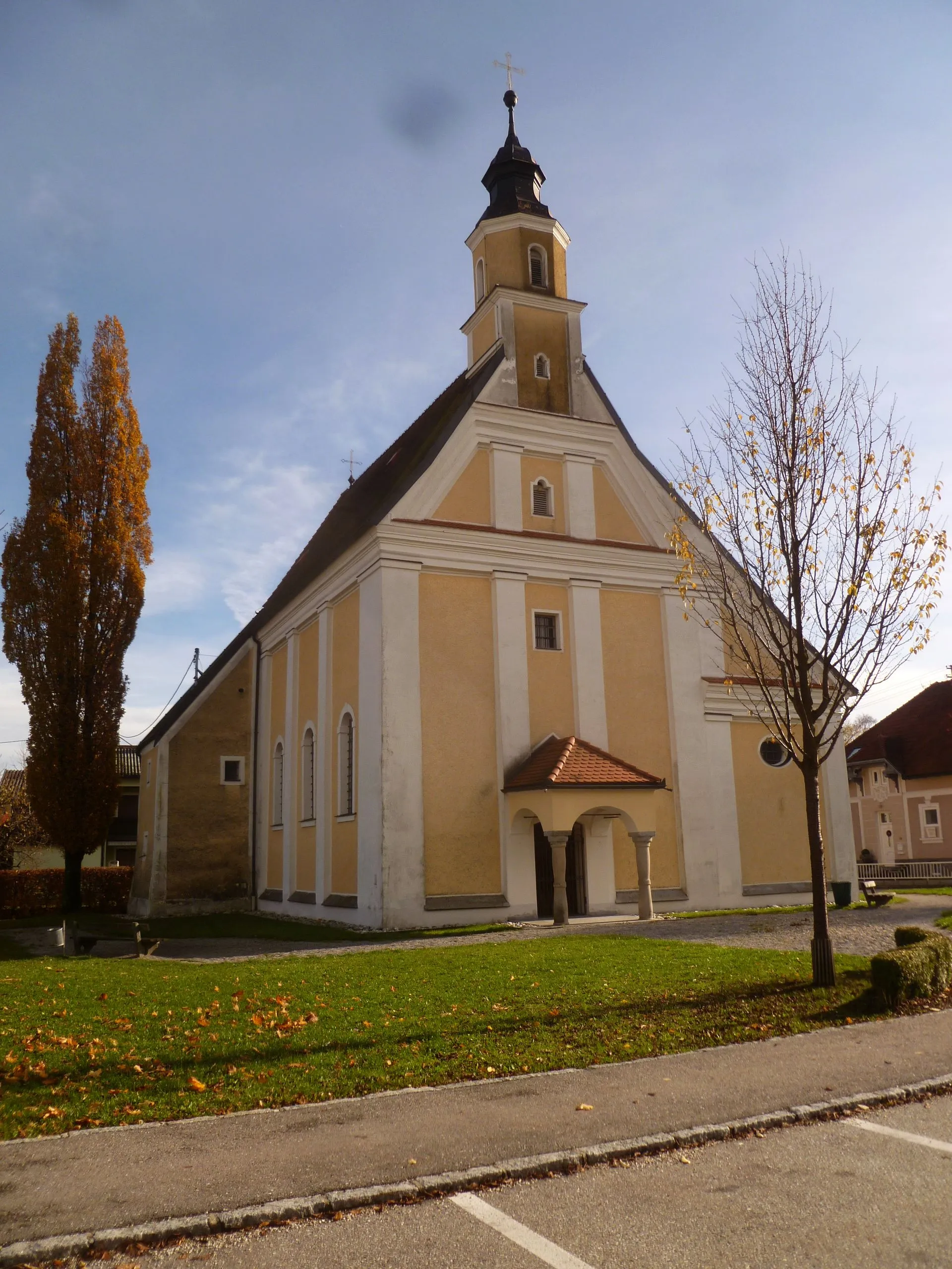 Photo showing: Kath. Filialkirche hl. Sebastian im Ried, Riedkirche