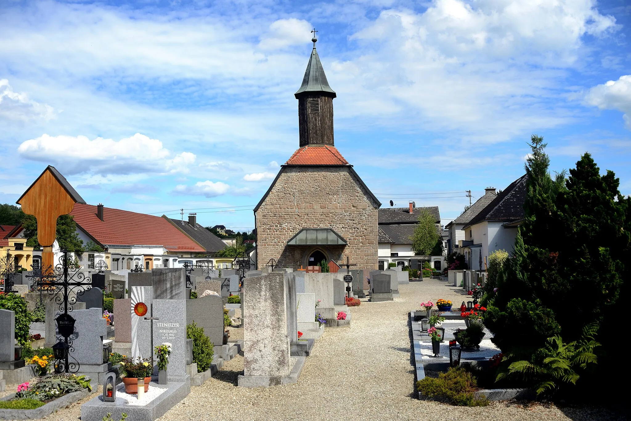 Photo showing: Friedhofskapelle in Aschach an der Donau