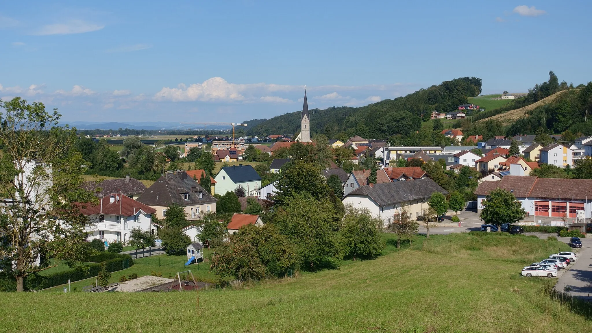 Photo showing: Weißkirchen an der Traun, Oberösterreich, Österreich. Blick nach ONO