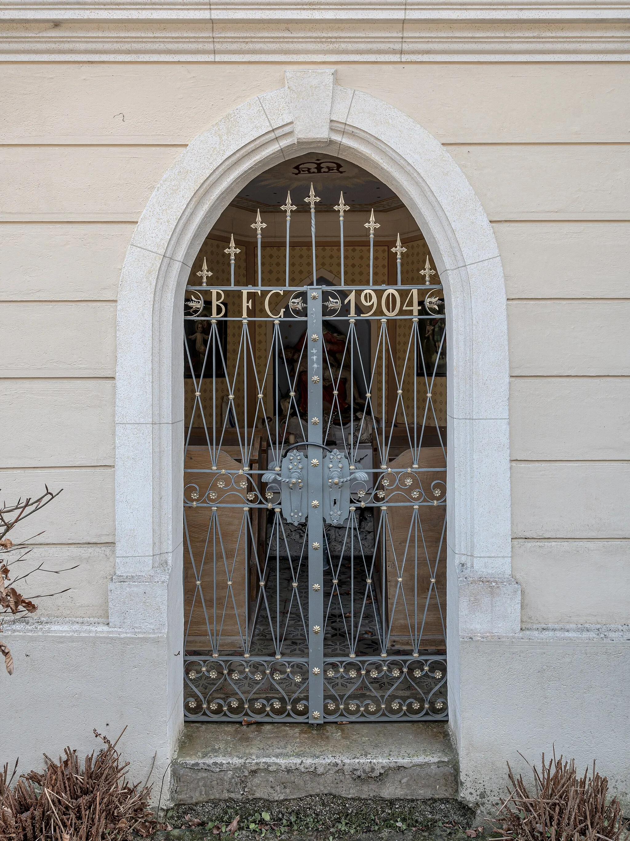 Photo showing: The chapel in Grubbachstrasse in Scharnstein is on the site of a sawmill.