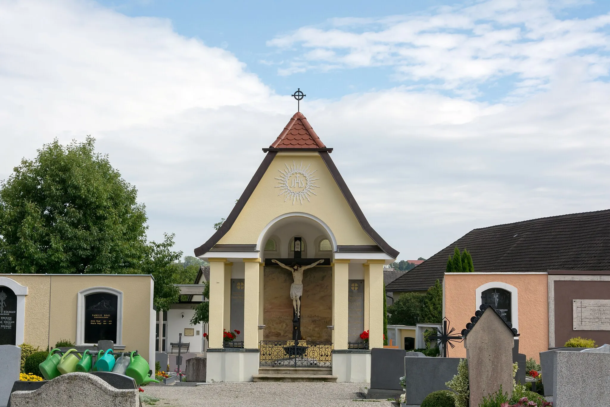 Photo showing: Friedhof samt Friedhofskapelle