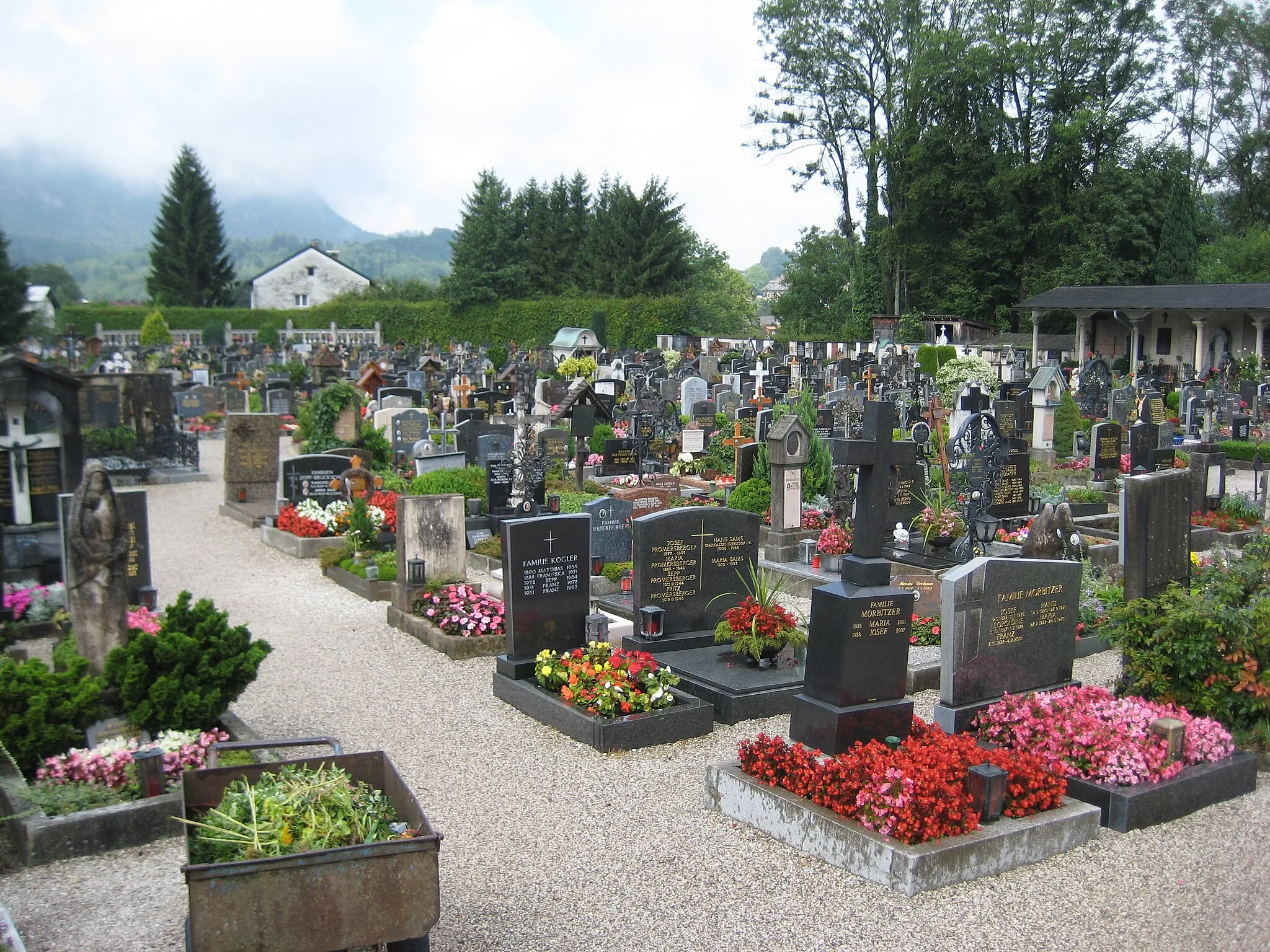 Photo showing: Friedhof christlich