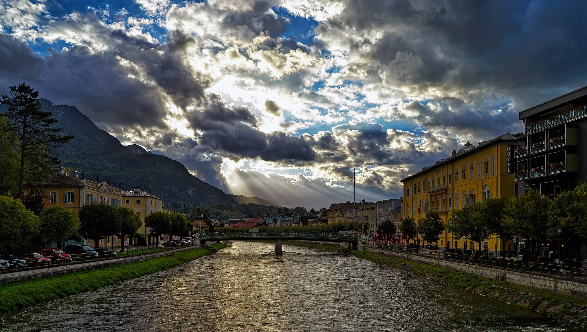 Photo showing: Bad Ischl and the Traun River