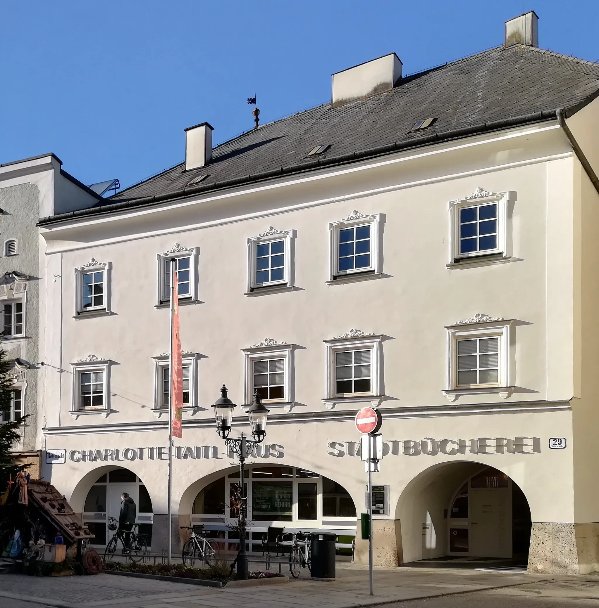 Photo showing: Bibliothek, ehem. Marktrichterhaus, heute „Teitlhaus“