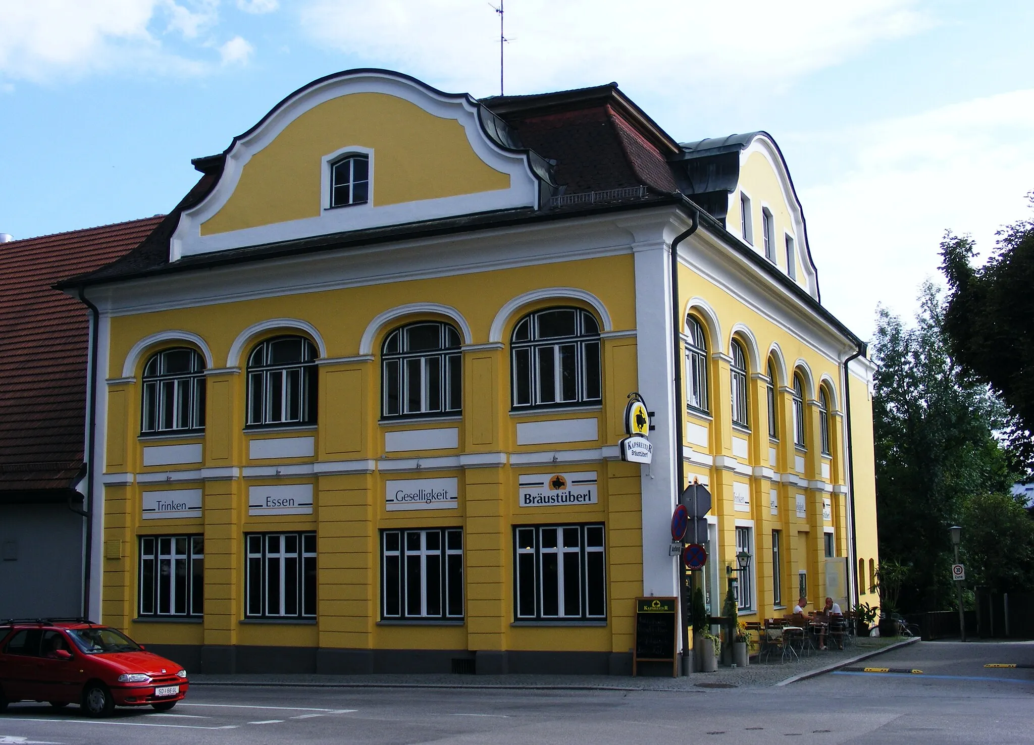 Photo showing: 4780 Schärding (Oberösterreich) - Schärding - Restaurent Bräustüberl (Kapsreiter-Bier) neben der Brauerei Jos. Baumgartner AG