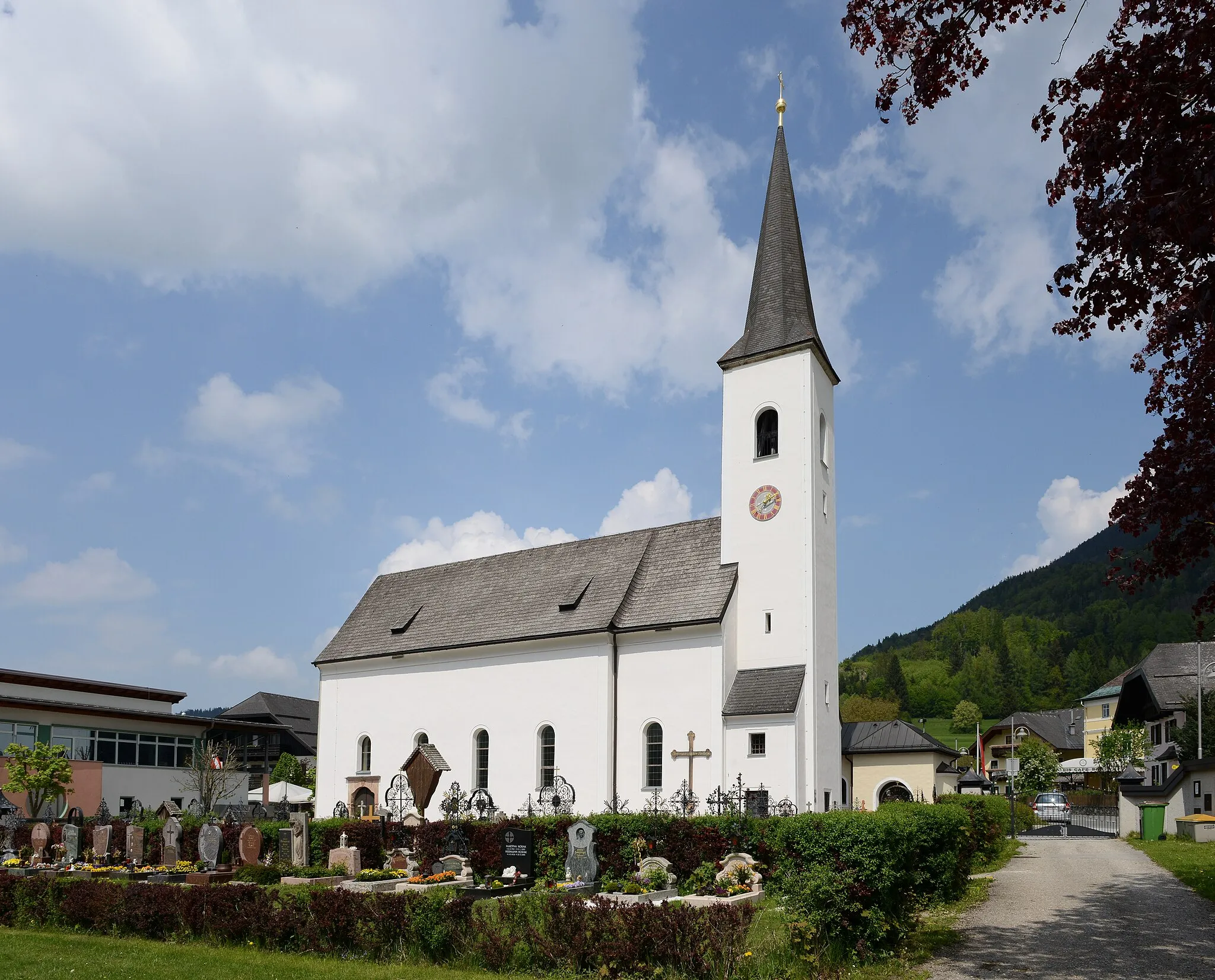 Photo showing: Catholic church in Fuschl am See in Salzburg
