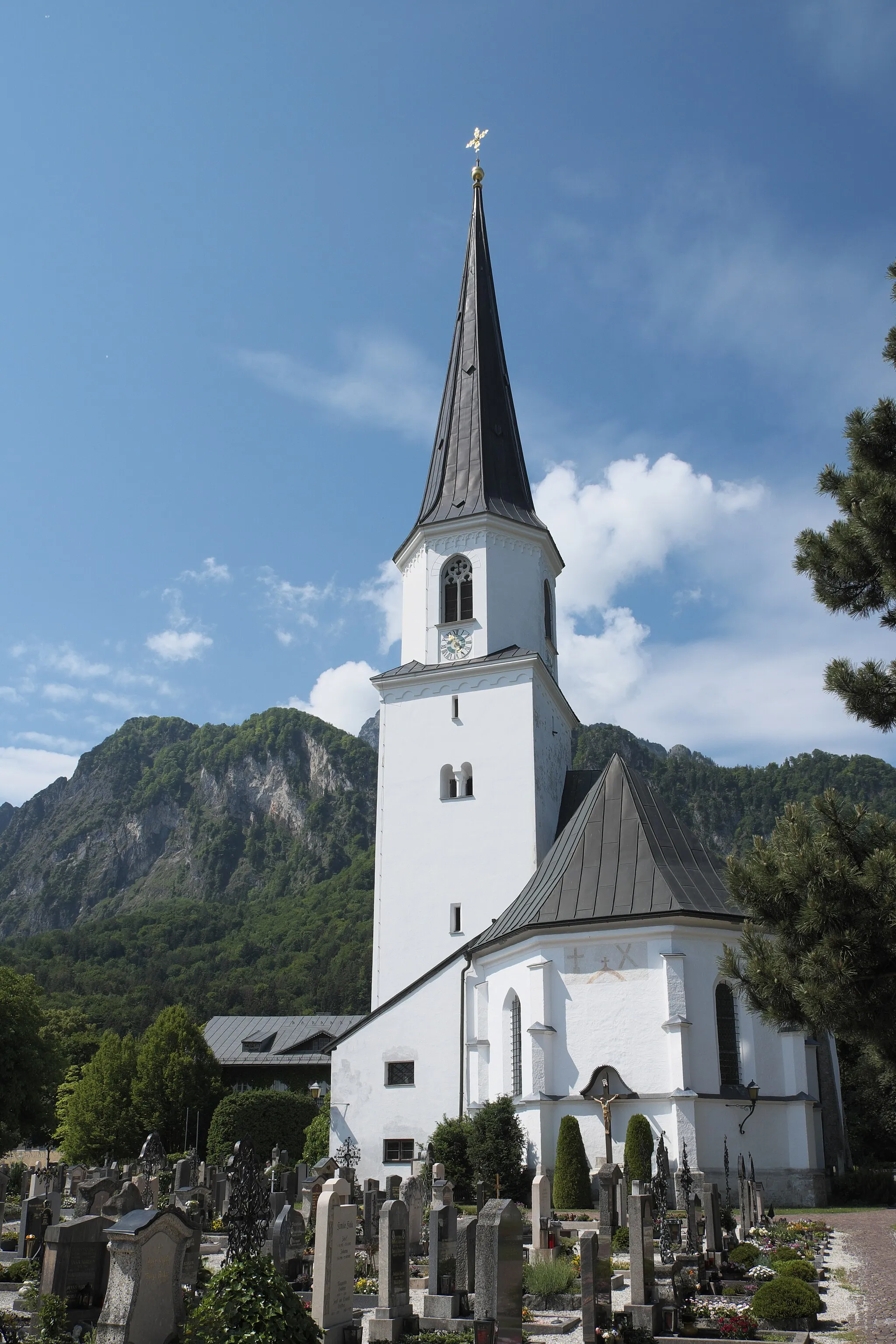 Photo showing: Katholische Pfarrkirche Mariä Verkündigung in Grödig im Bundesland Salzburg (Österreich)