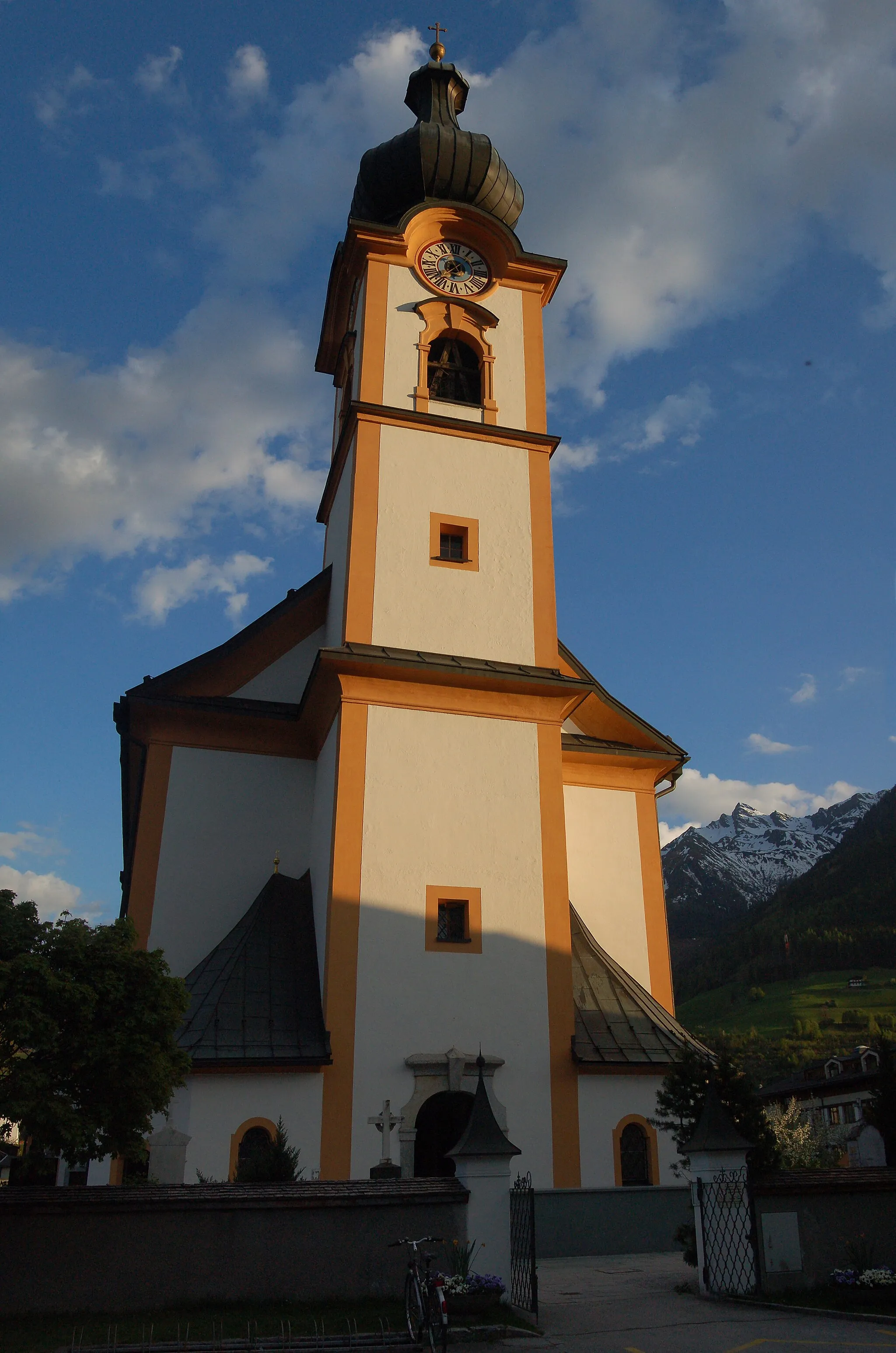 Photo showing: Saint Leonard Church in Mittersill, Austria