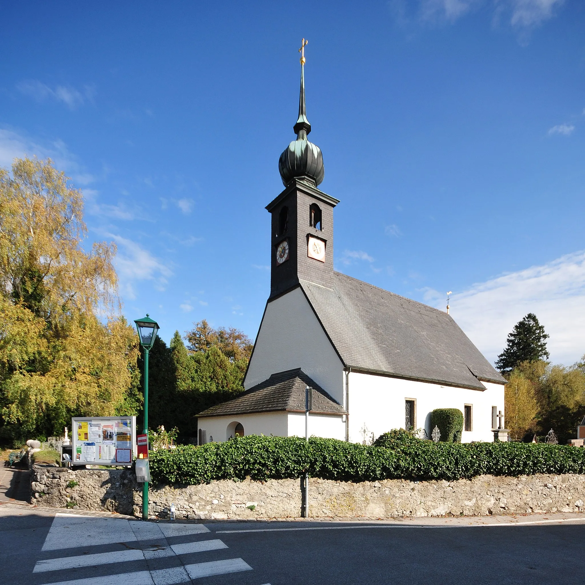 Photo showing: Kath. Pfarrkirche hl. Johannes der Täufer in Niederalm bei Anif im österreichischen Bundesland Salzburg