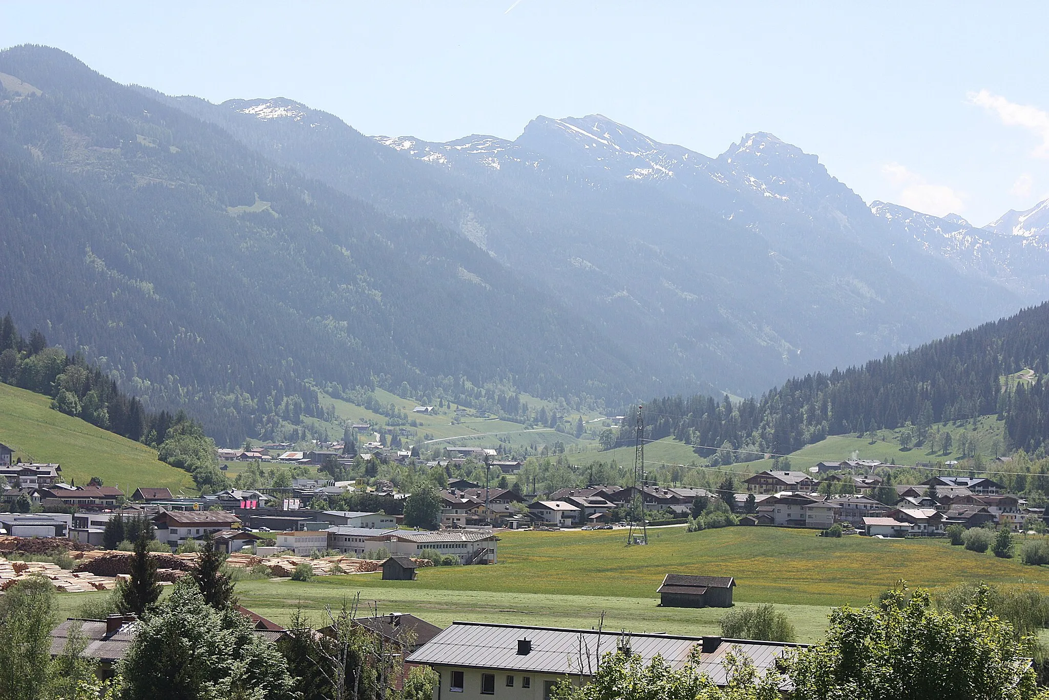 Photo showing: Radstadt, view to the valley of the Pongauer Taurauch