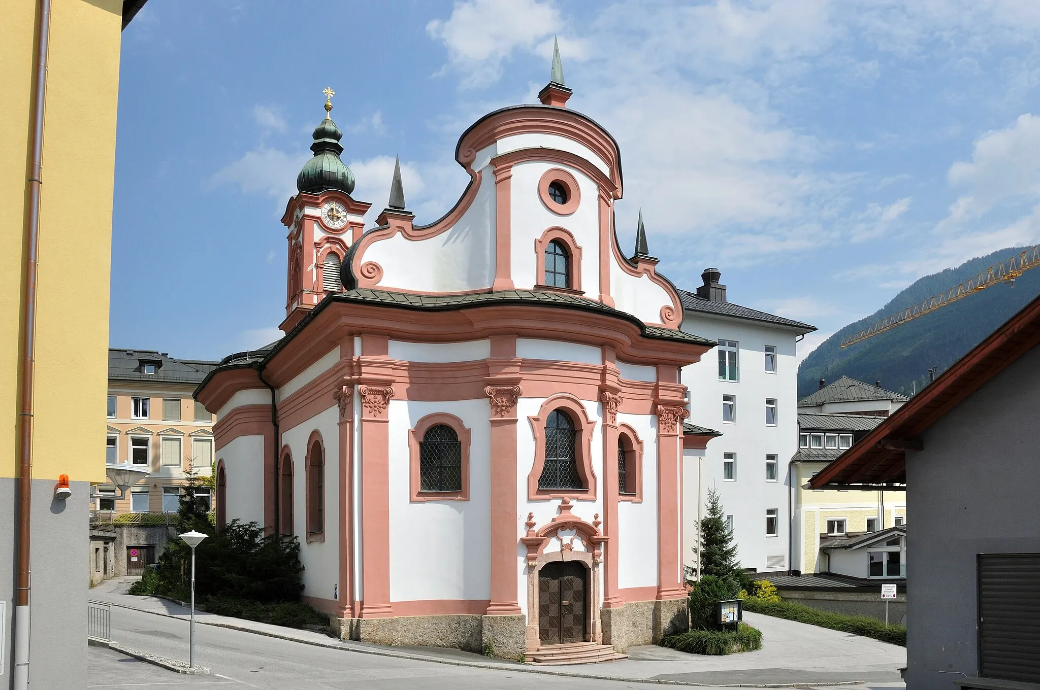 Photo showing: Kath. Pfarrkirche, Vikariatskirche, Spitalskaplaneikirche zur unbefleckten Empfängnis Mariae