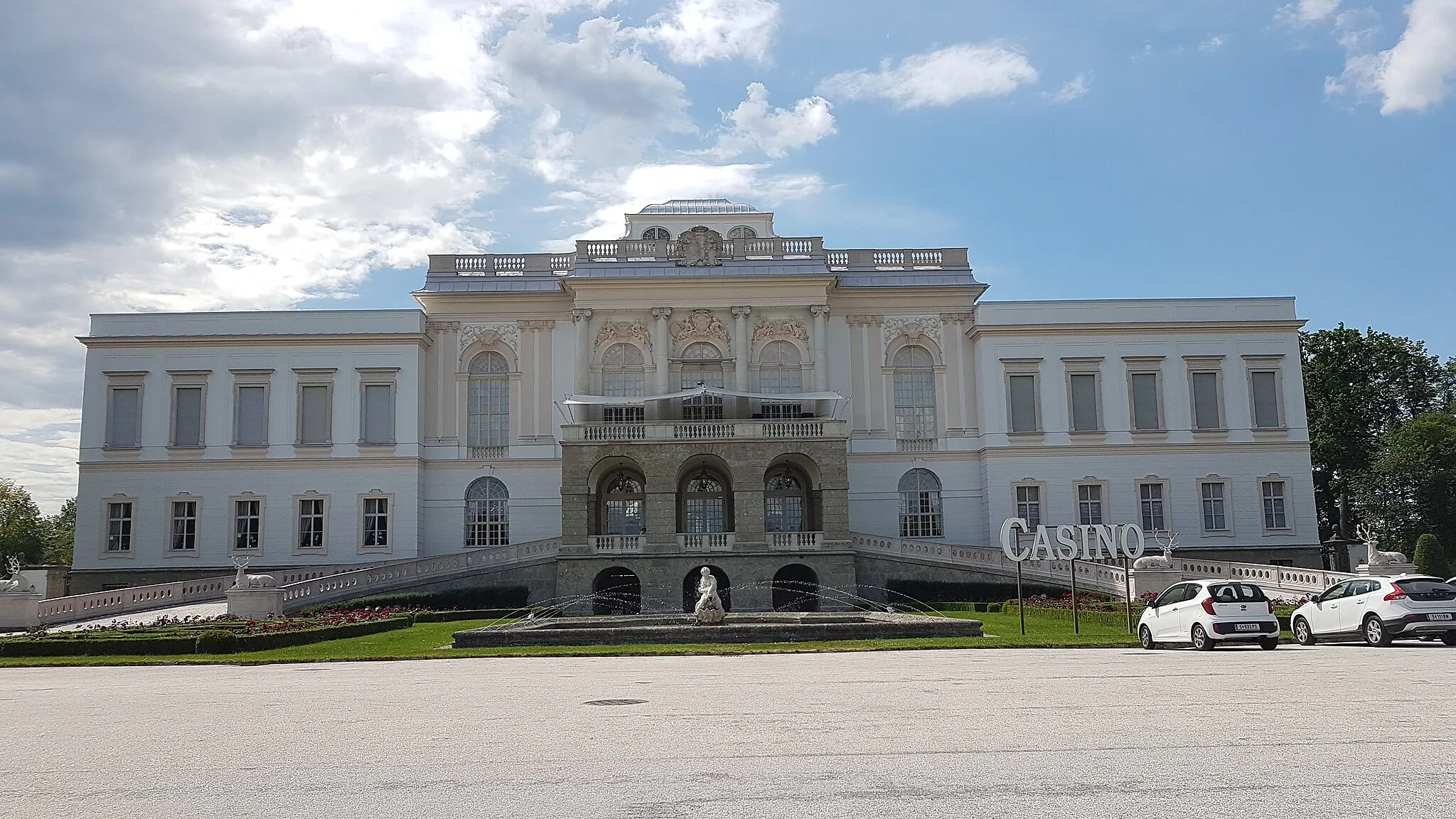 Photo showing: Schloss Klessheim,  Casino Salzburg