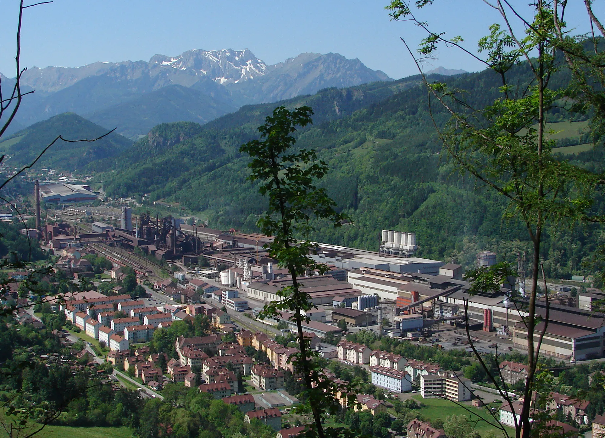 Photo showing: The iron and steel works of Donawitz near Leoben in Styria, Austria