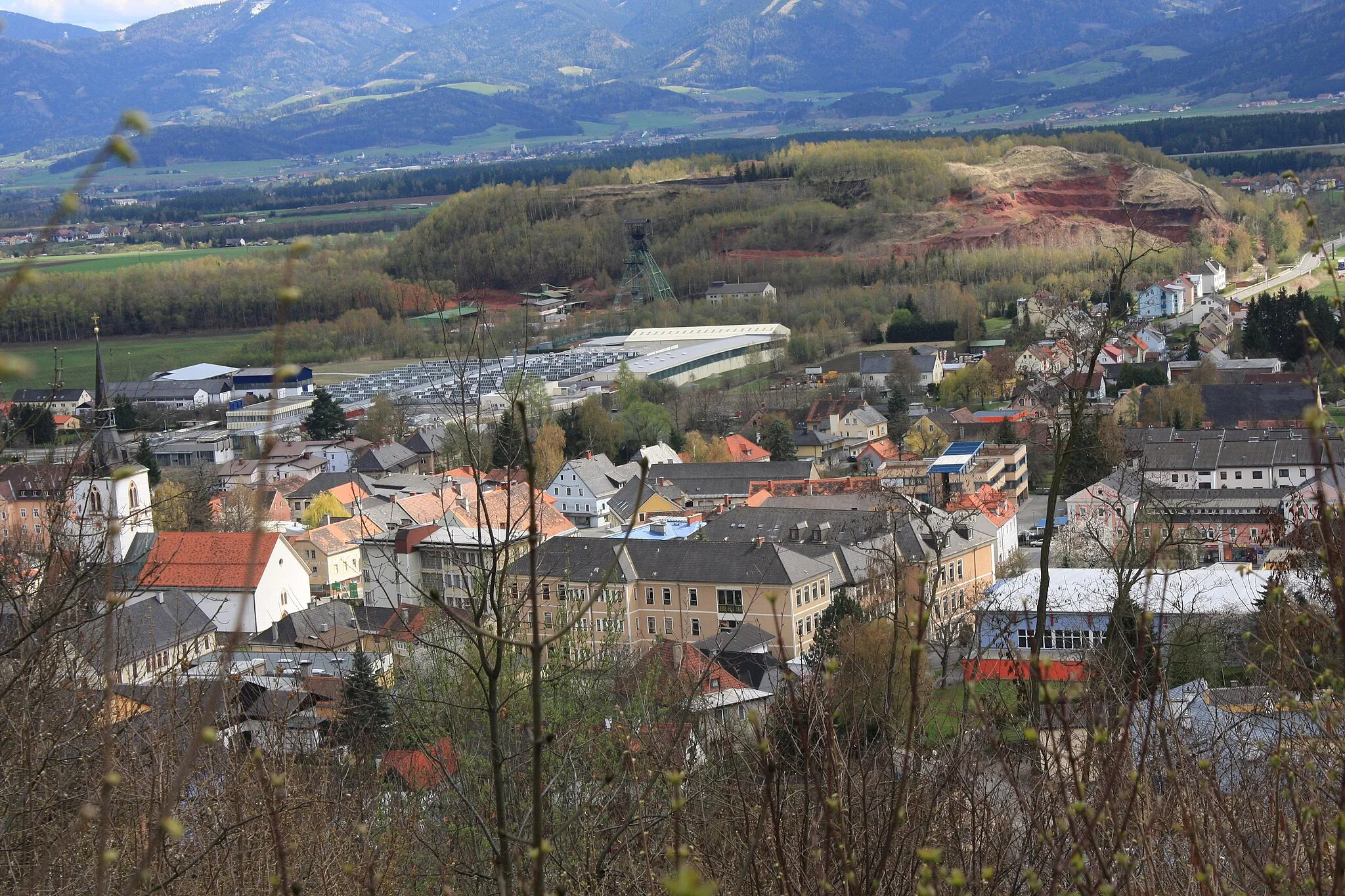 Photo showing: Blick auf Fohnsdorf von der Burgruine