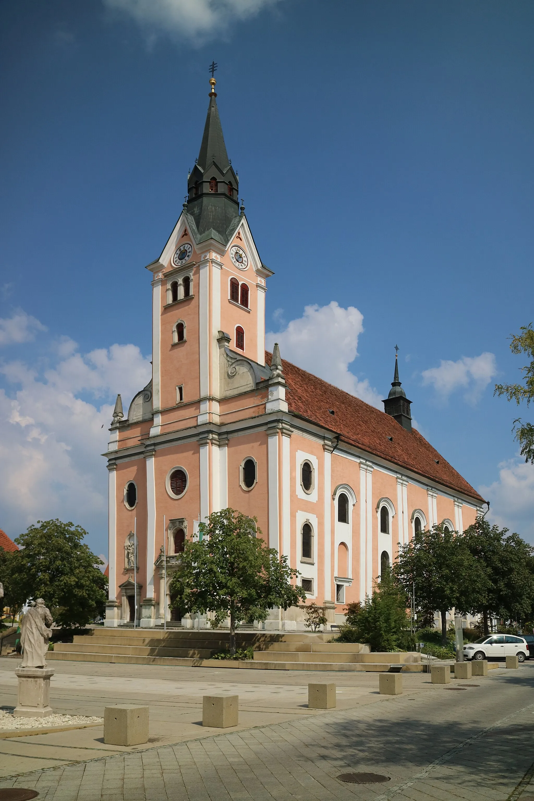 Photo showing: Stadtpfarrkirche zum hl. Laurentius, Gleisdorf, Steiermark

This media shows the protected monument with the number 56643 in Austria. (Commons, de, Wikidata)