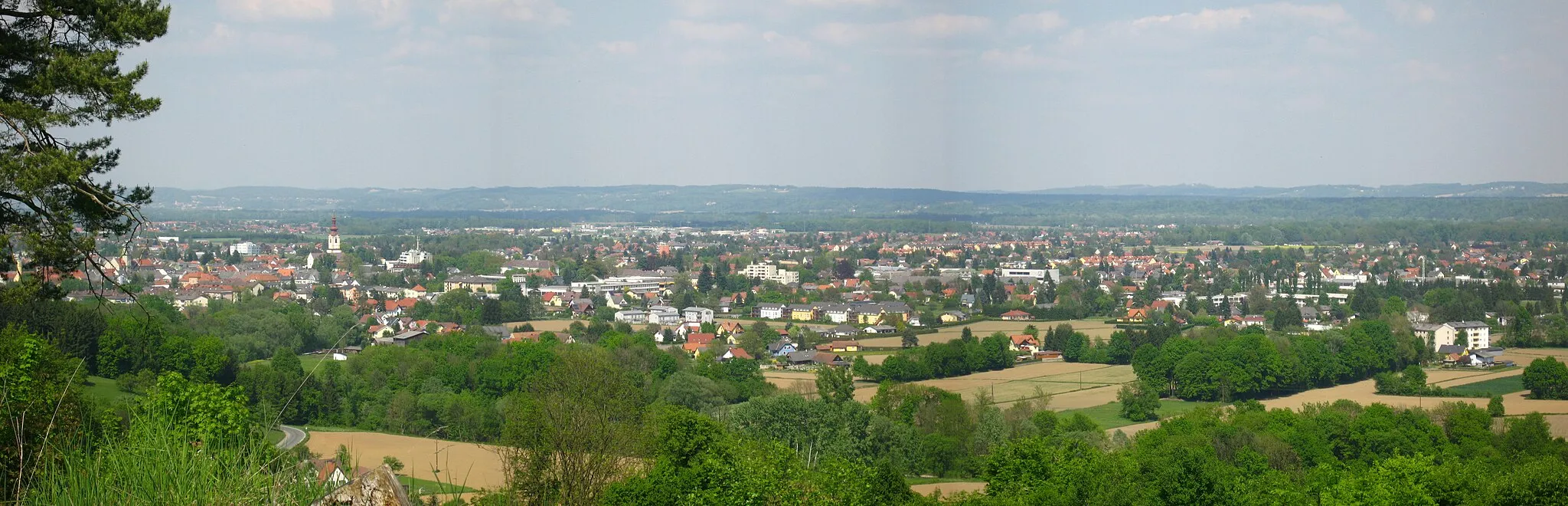Photo showing: Panorama über die Stadt Leibnitz