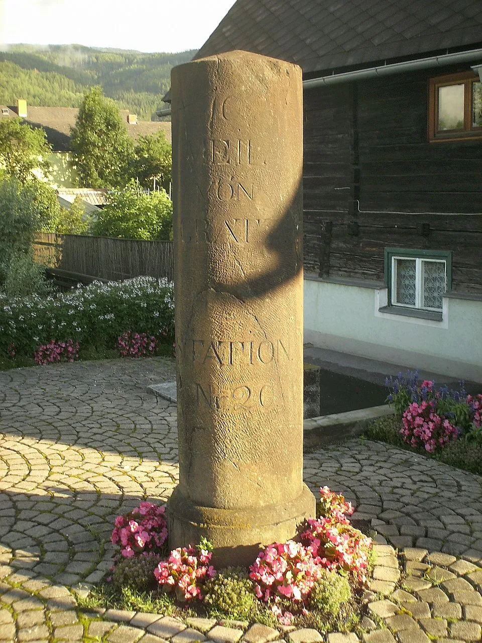 Photo showing: Kilometer-/Meilenstein in Mitterdorf im Mürztal