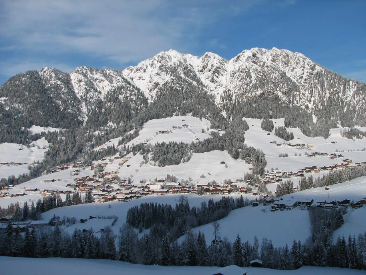 Photo showing: Alpbach im Winter 2005/2006
